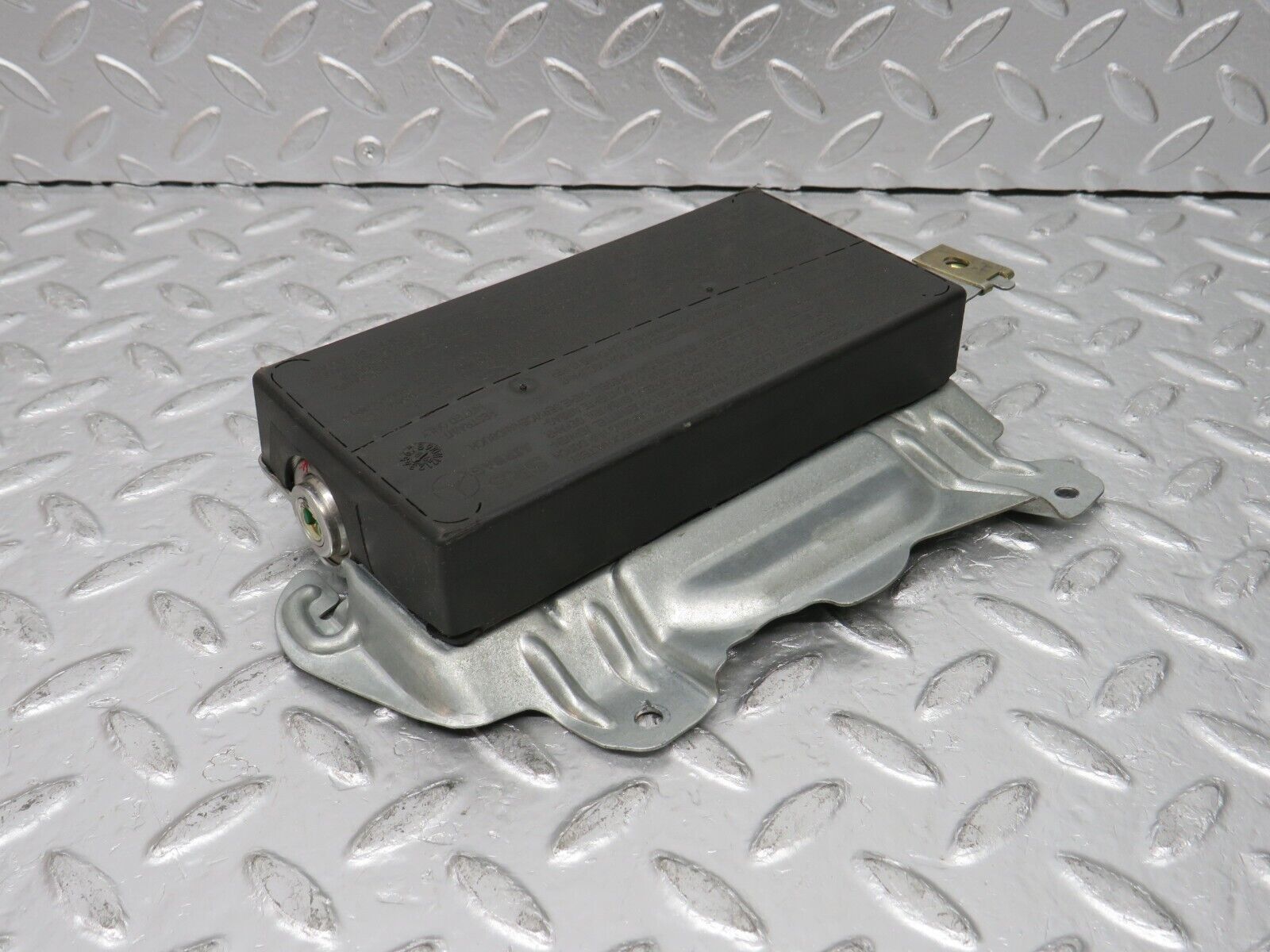 32281 Mercedes-Benz W220 S430 Front Left Door Airbag Control Module 2208600305