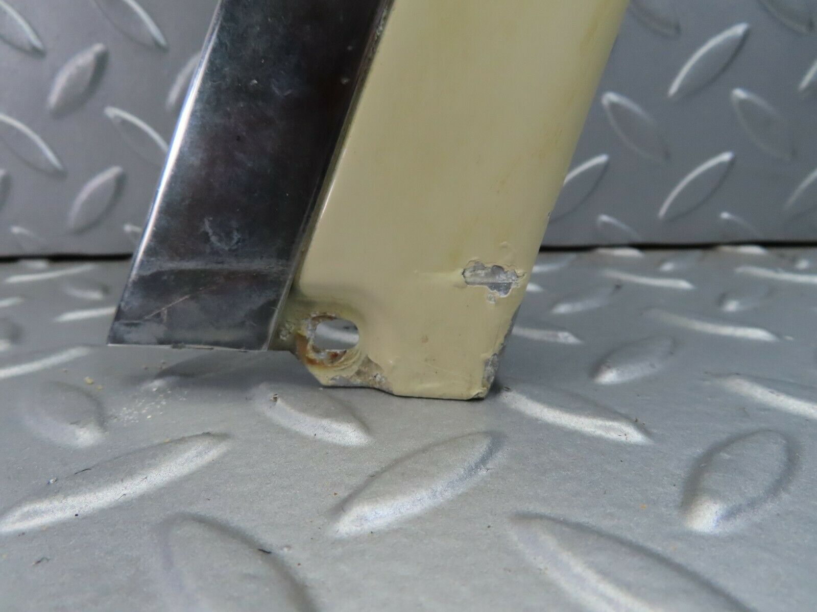 7764 Mercedes-Benz S123 230TE Wagon Window Frame Rear Right