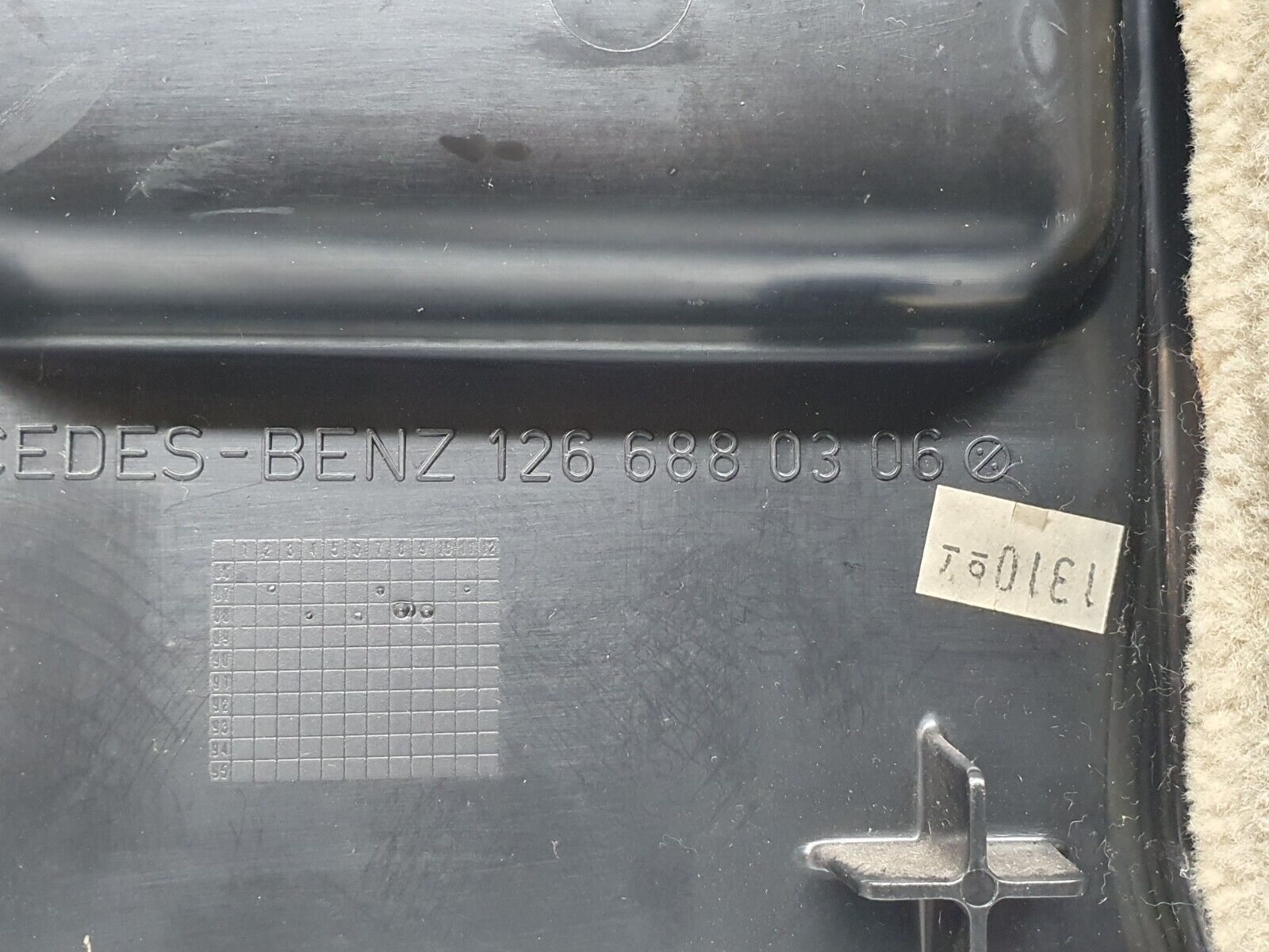 41153 Mercedes-Benz W126 300SE Kick Panel Left Side Beige 1266880306