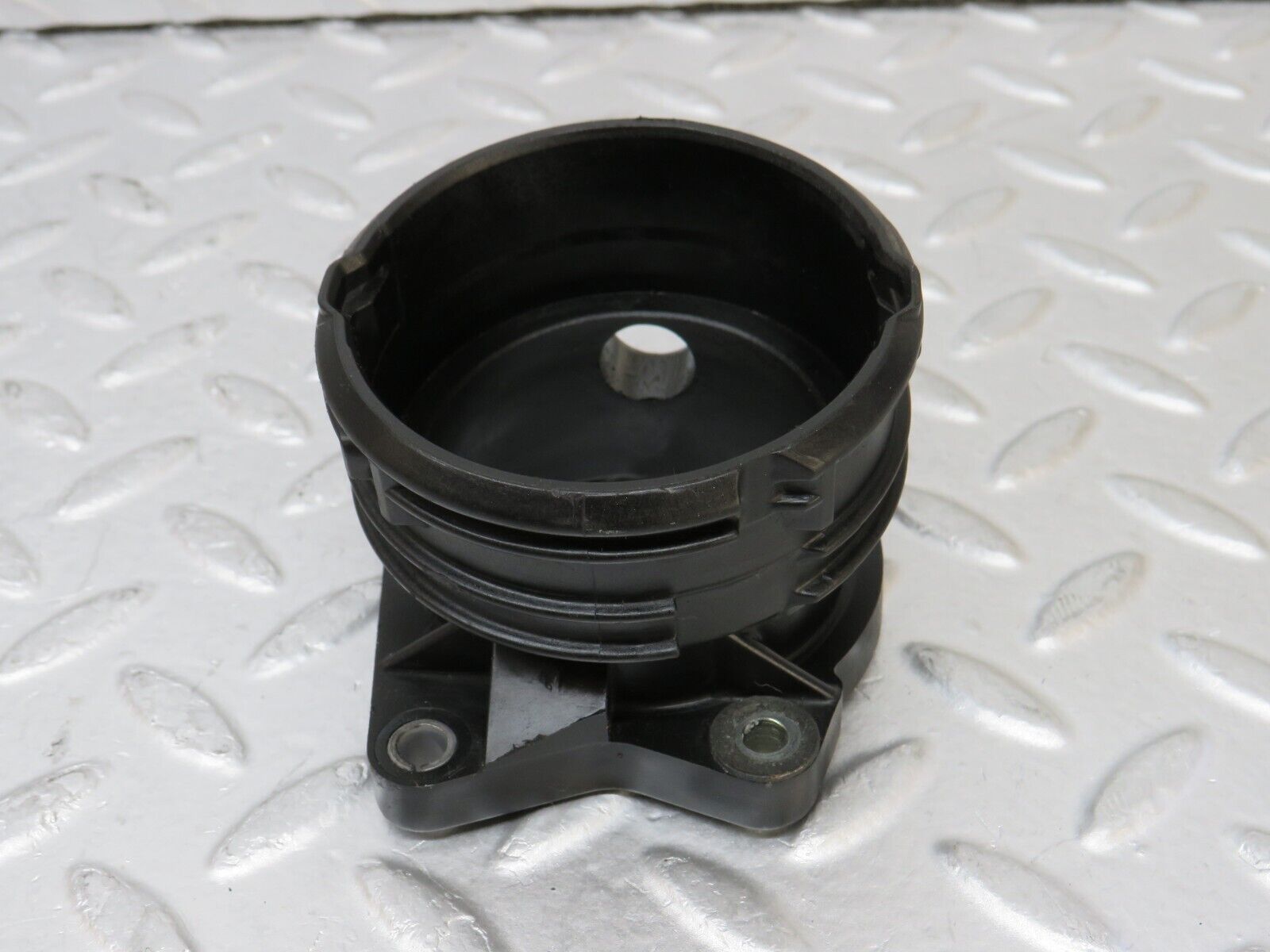 35143 Mercedes-Benz W221 Air Intake Sensor Housing 6420900144