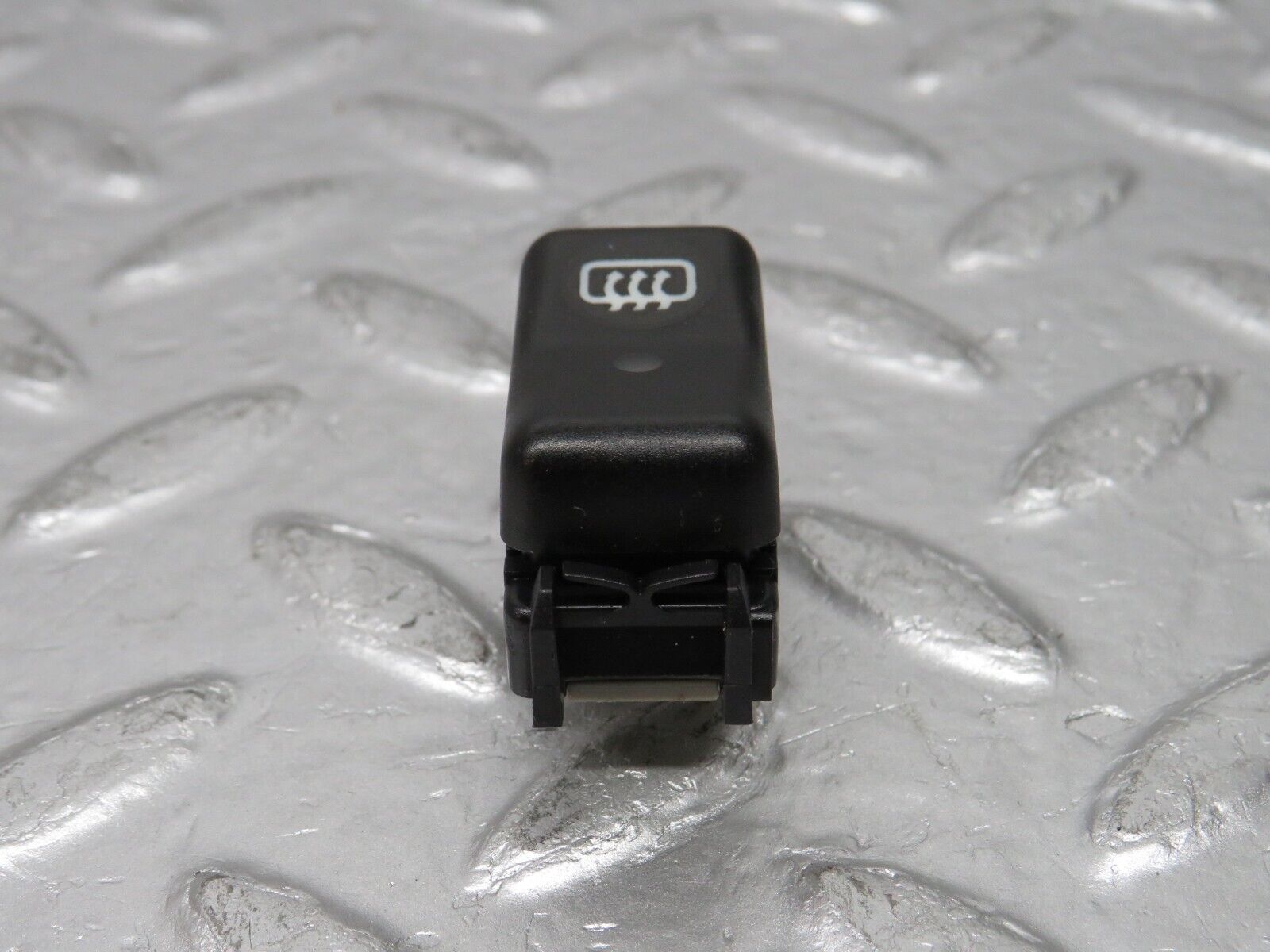 31380 Mercedes-Benz S124 220TE Rear Windscreen Defroster Switch 1298207410