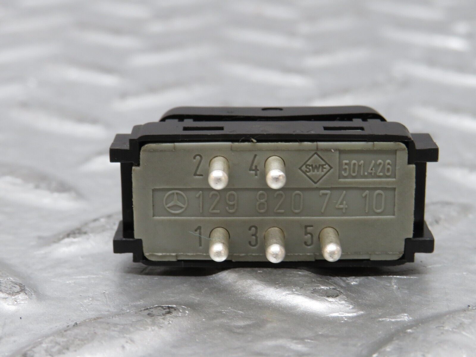 25814 Mercedes-Benz W124 280E Rear Windscreen Defroster Switch 1298207410