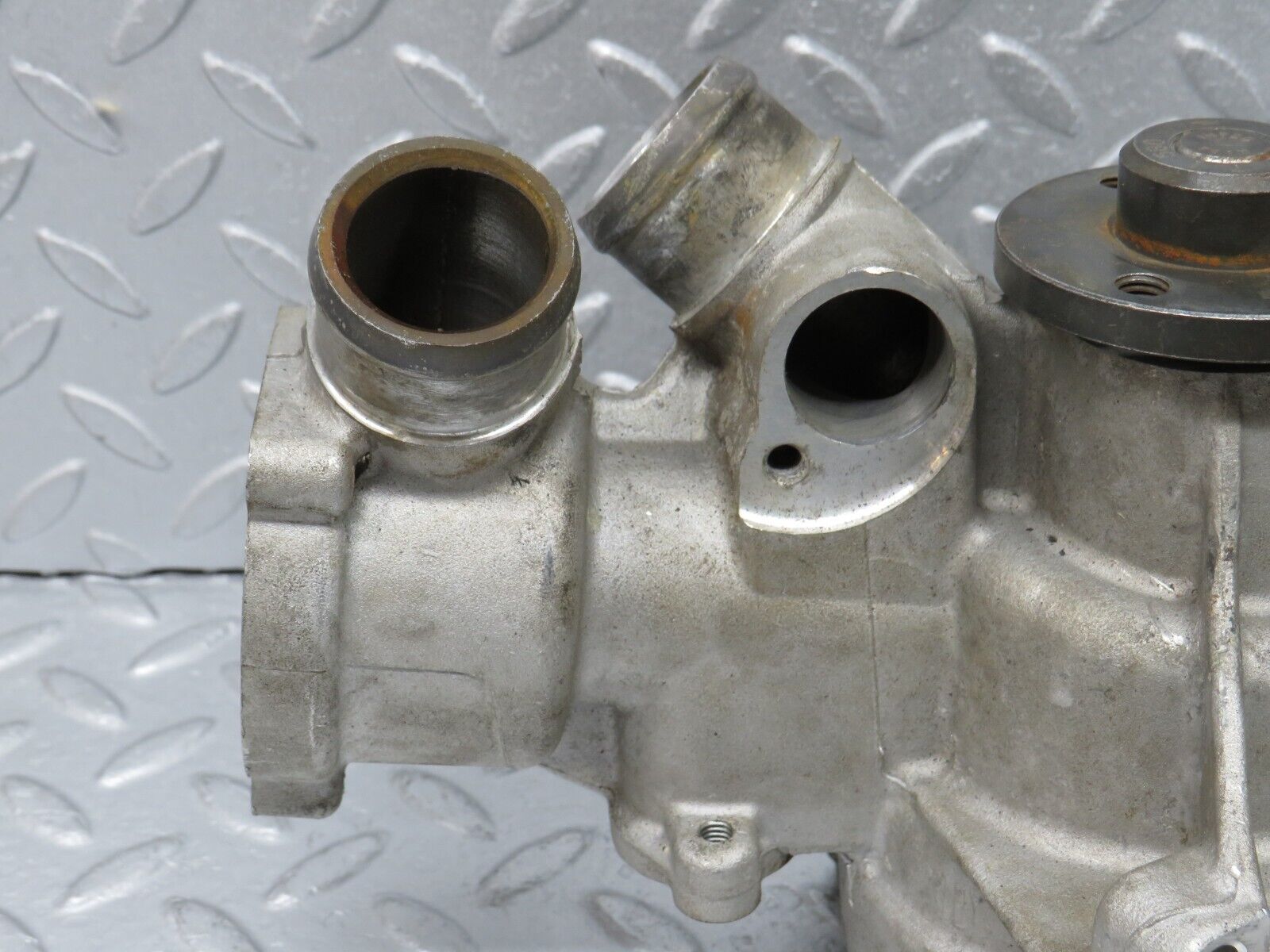 38554 Mercedes-Benz R129 280SL Coupe Water Pump