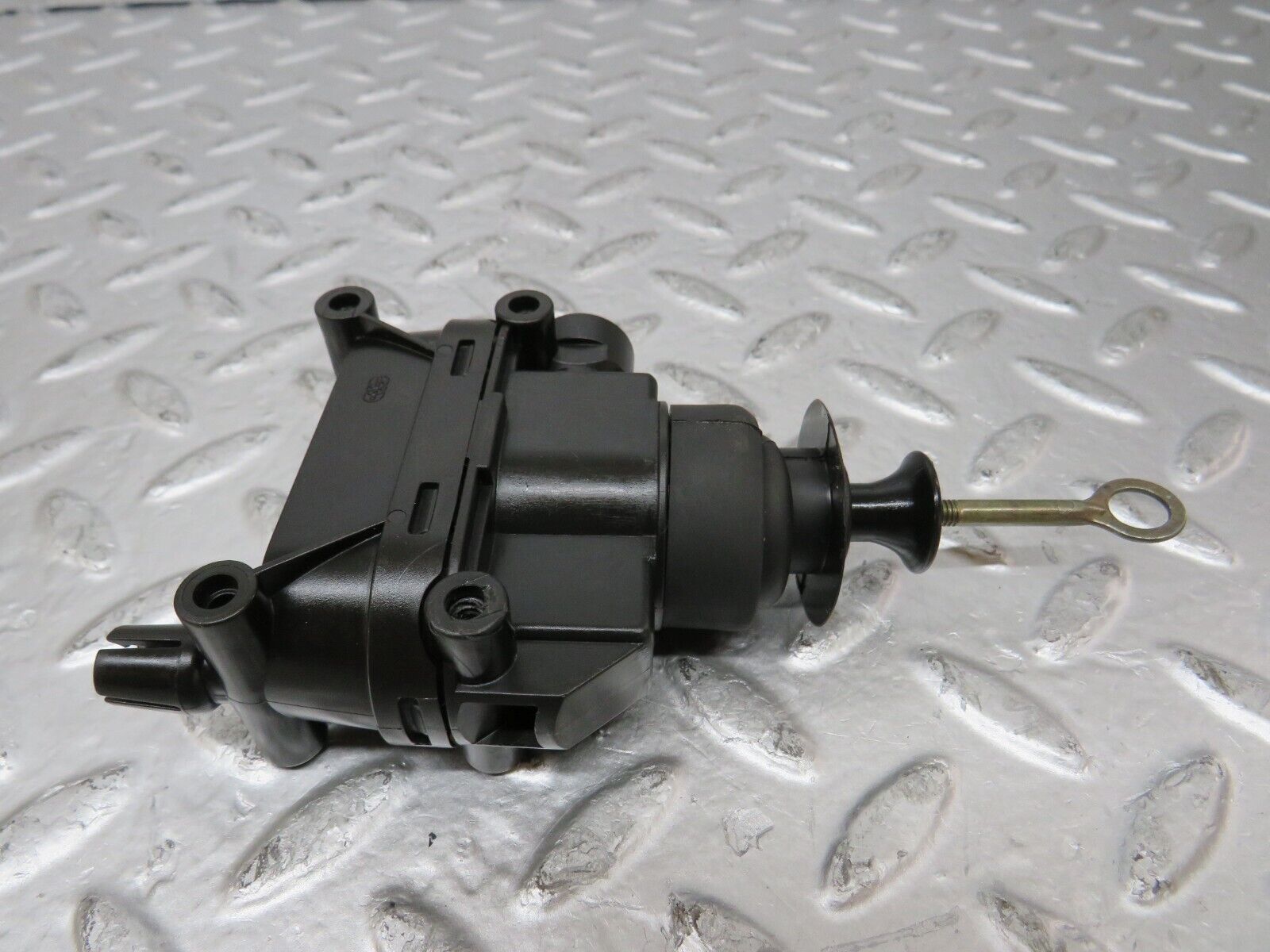25994 Mercedes-Benz W124 280E Door Lock Vacuum Actuator