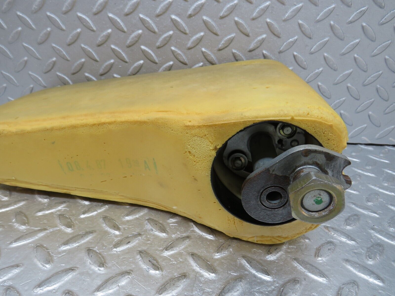 37050 Mercedes-Benz C126 420SEC Coupe Front Seat Armrest