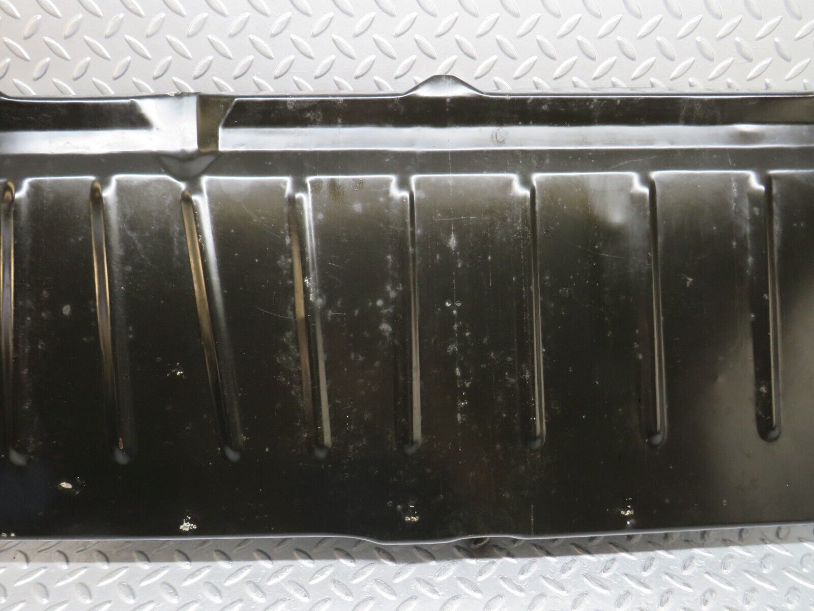 37125 Mercedes-Benz C126 420SEC Coupe Fuel Tank Cover Plate