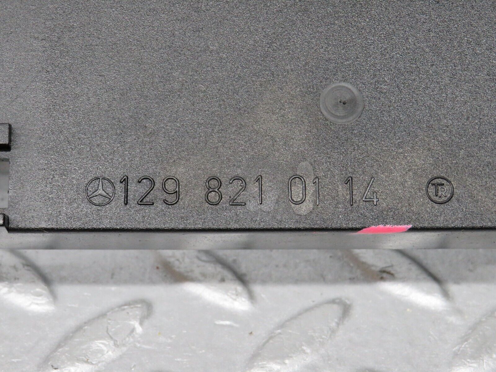 36852 Mercedes-Benz R129 300SL-24 Front Right Seat Trim Cover 1298210114