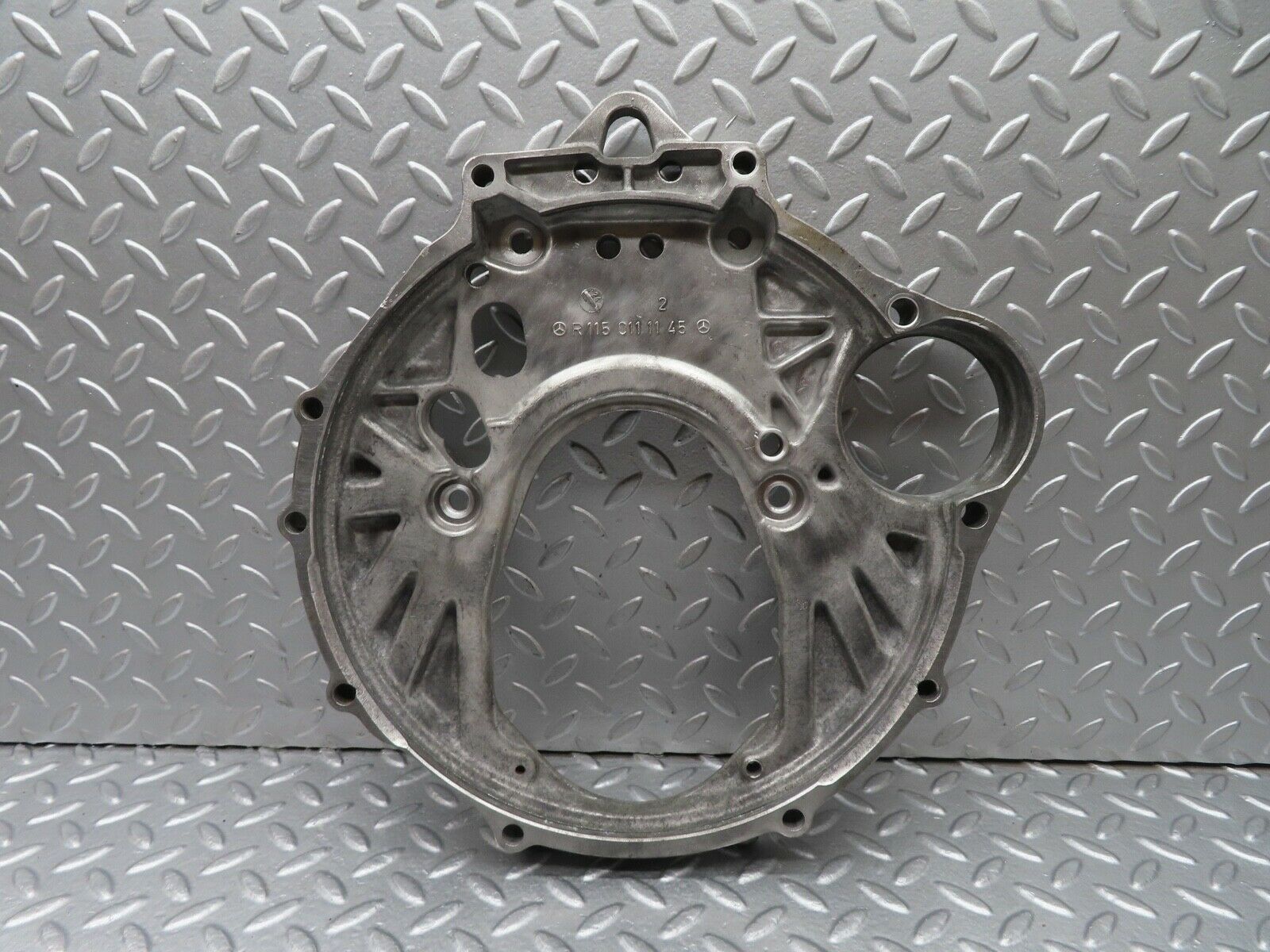 17937 Mercedes-Benz W123 200 Gearbox Flange 1150111145