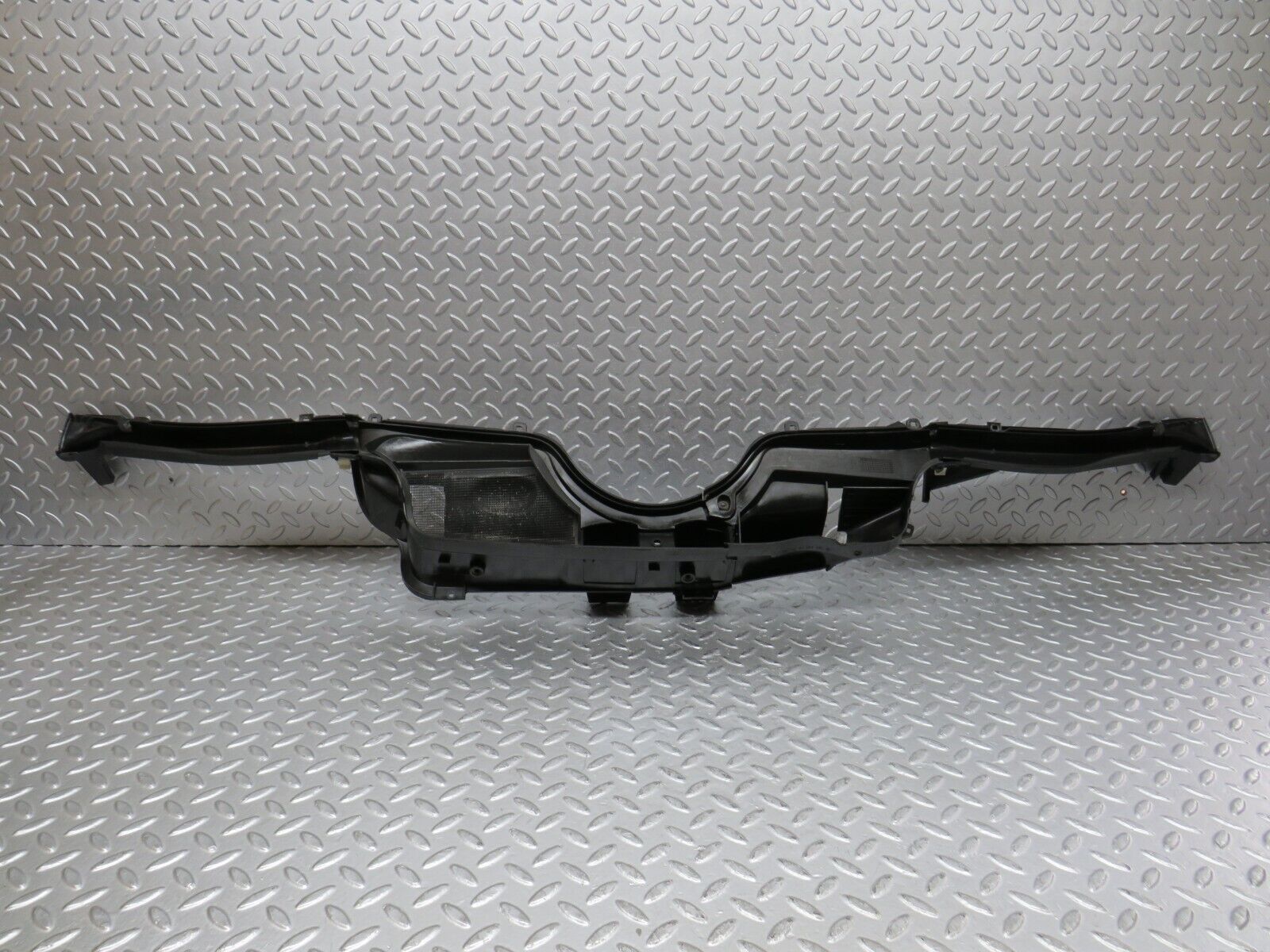 37886 Mercedes-Benz A124 320E Cabriolet Water Drain 1246204278 1246283707 1246283407