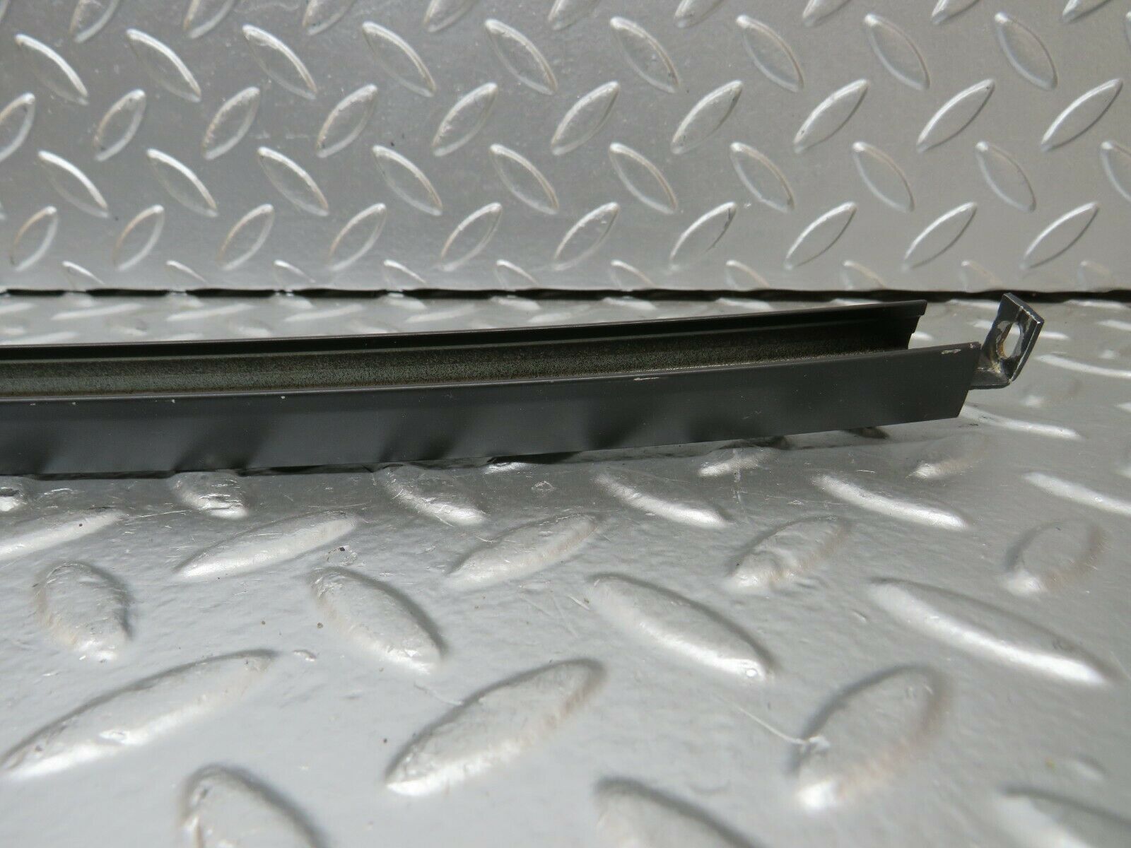 24248 Mercedes-Benz S124 220TE Wagon Rear Left Door Window Channel