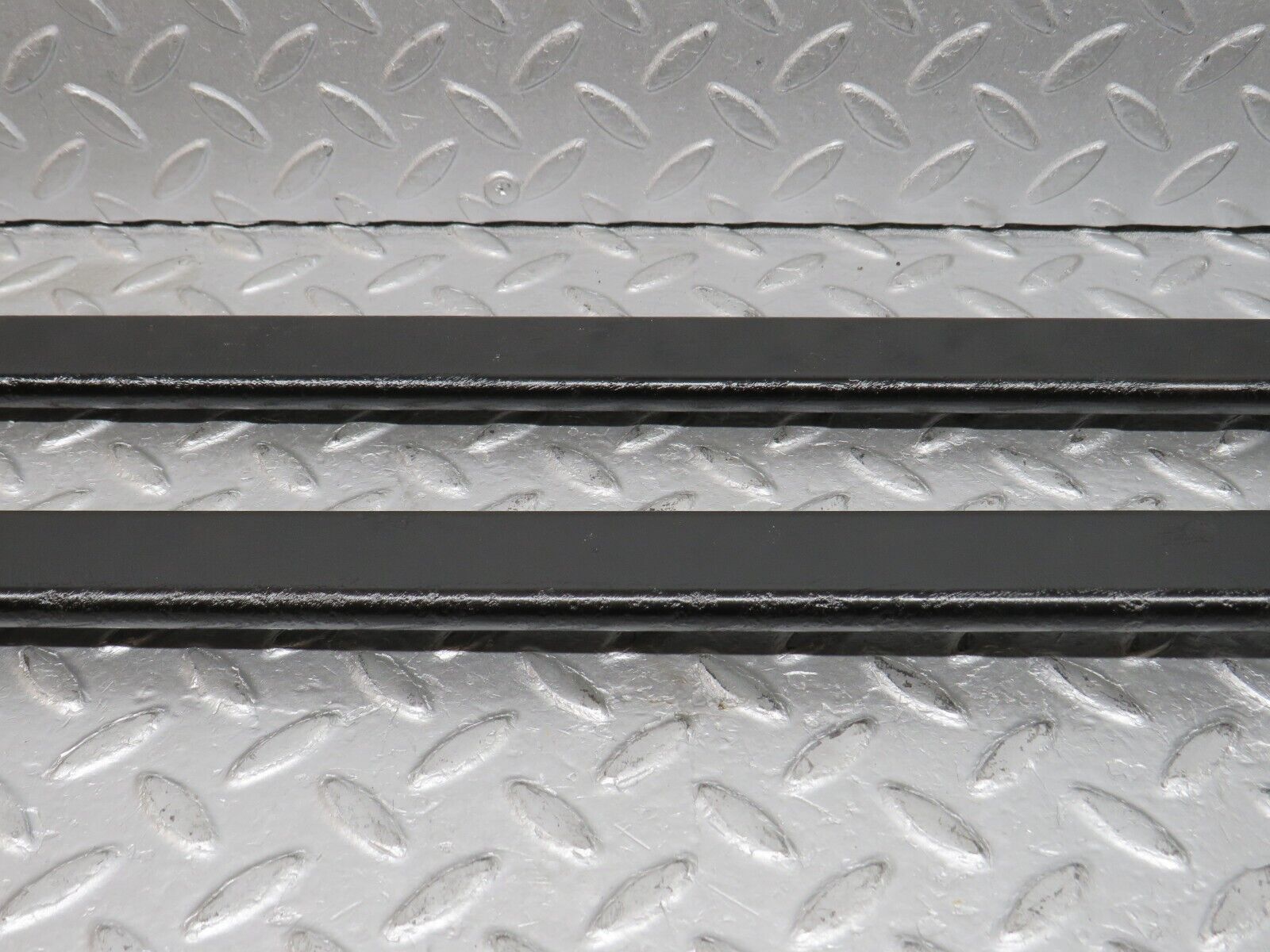 38191 Mercedes-Benz A124 320E Cabriolet Rear Suspension Anti Roll Bar Axle Support 2x