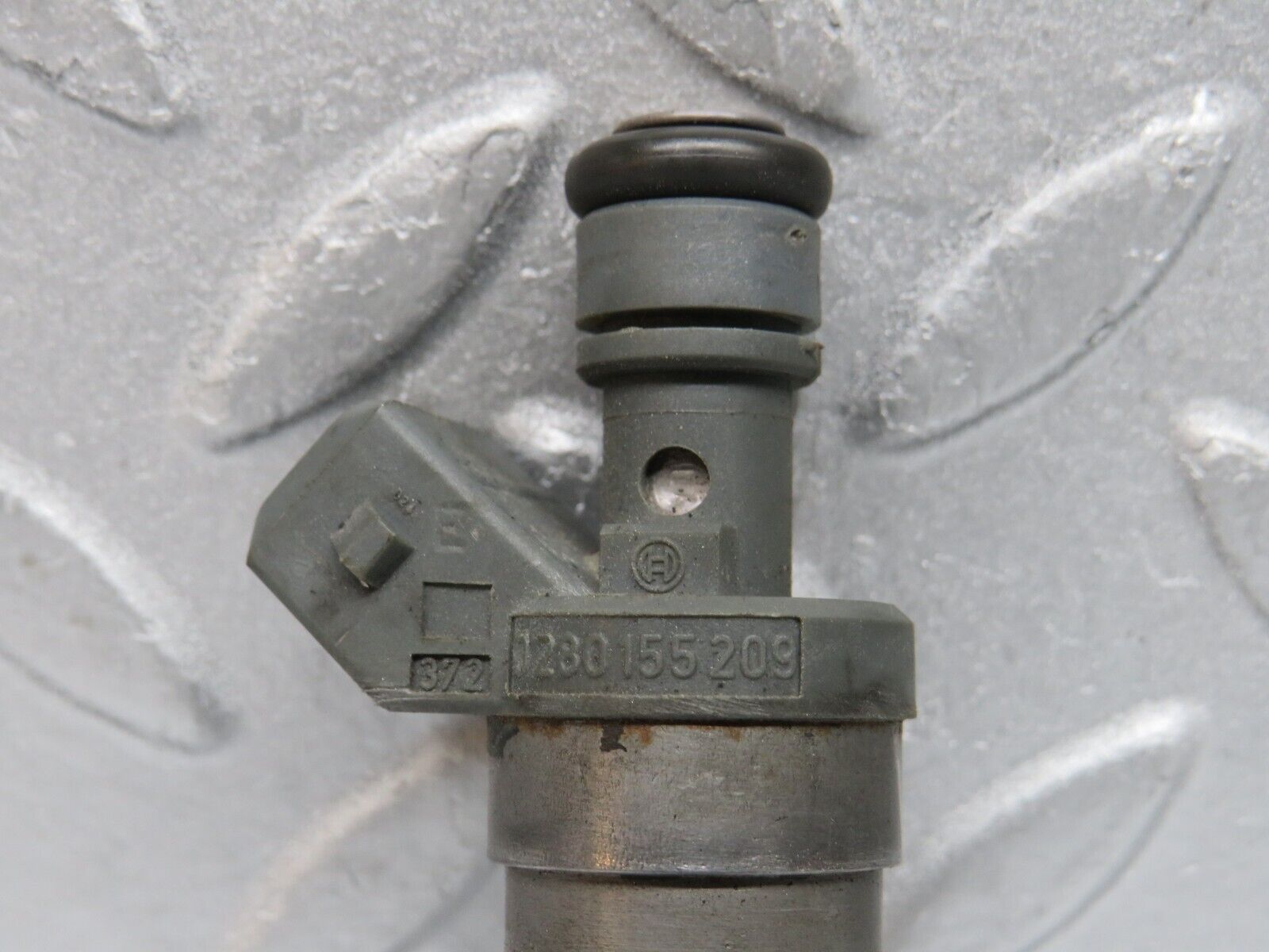 38651 Mercedes-Benz R129 280SL Coupe Fuel Injector Bosch 0000787323 0280155209