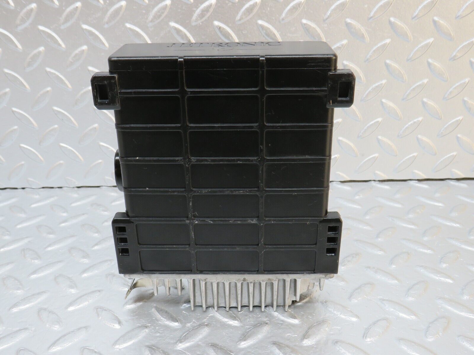 32421 Mercedes-Benz S124 300TE Engine Control Unit Bosch 0280800206 0055455732