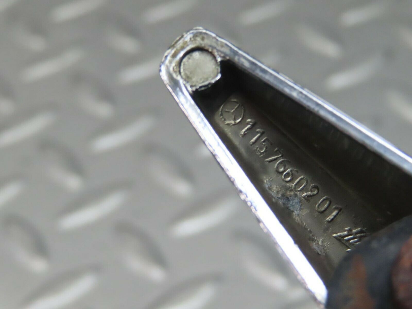 8763 Mercedes-Benz W115 Chrome Door Handle Front Right No Key 1157660201