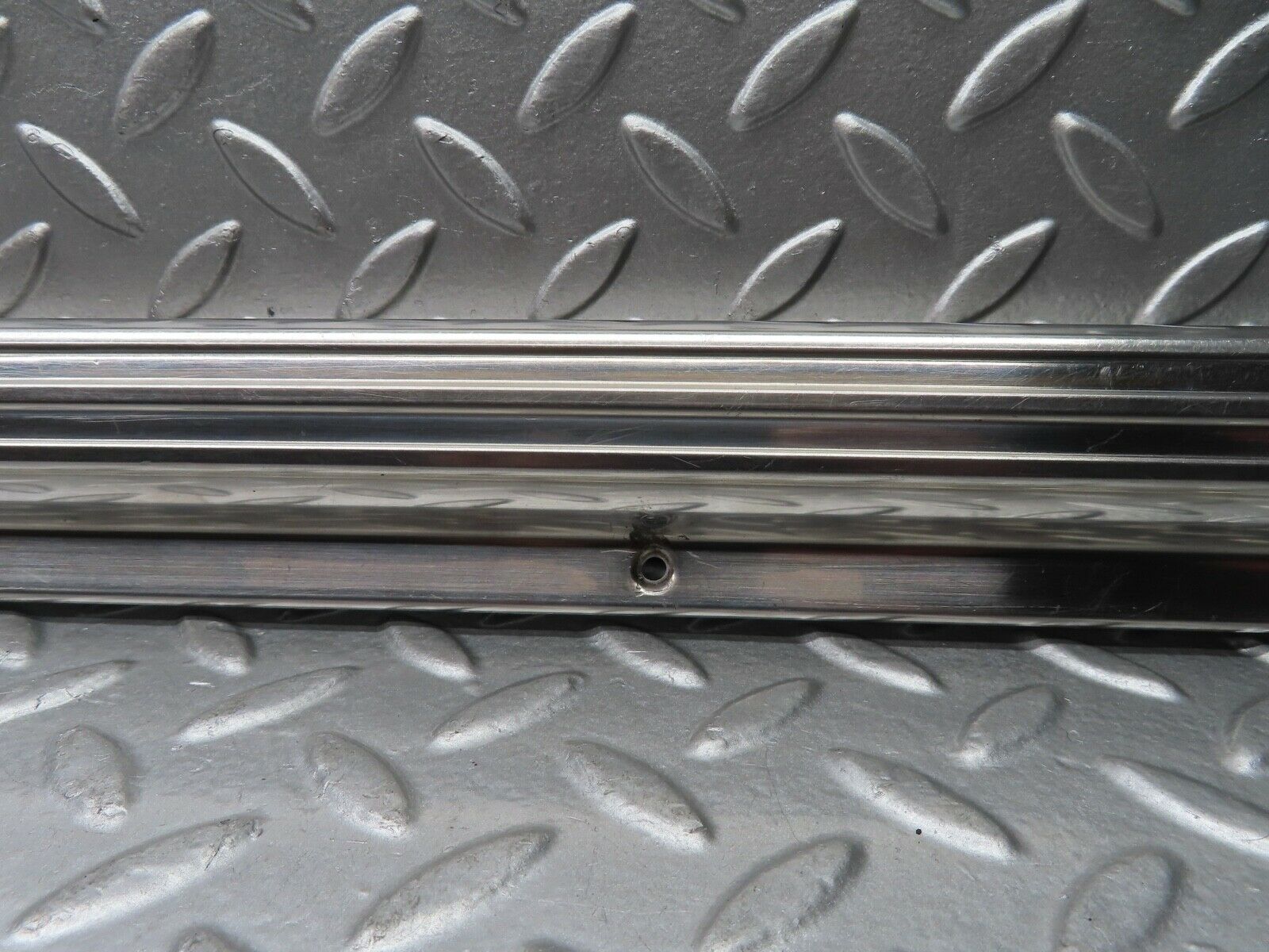 20818 Mercedes-Benz W114 250CE Coupe Right Door Sill Chrome