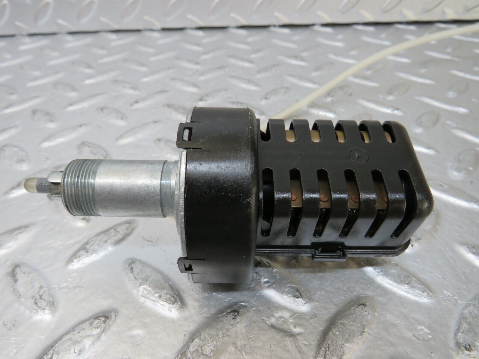 25826 Mercedes-Benz W124 280E Heater Blower Switch 1248202210