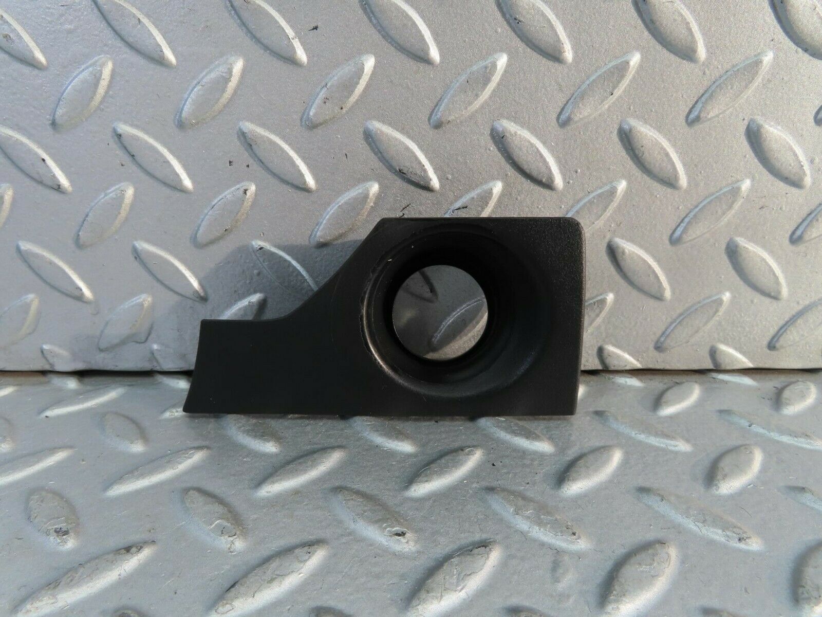 9257 Mercedes-Benz C124 300CE Coupe Ignition Switch Cover Surround 1246800165