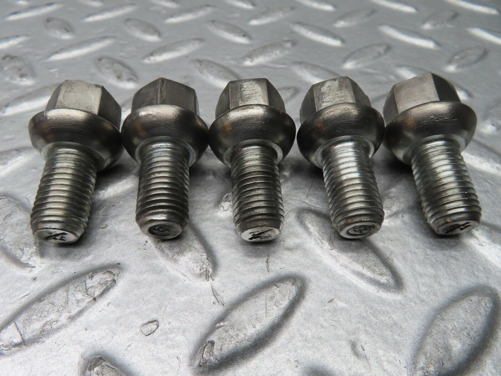 21638 Mercedes-Benz 5x Steel Wheel Lug Bolt M12x1.5