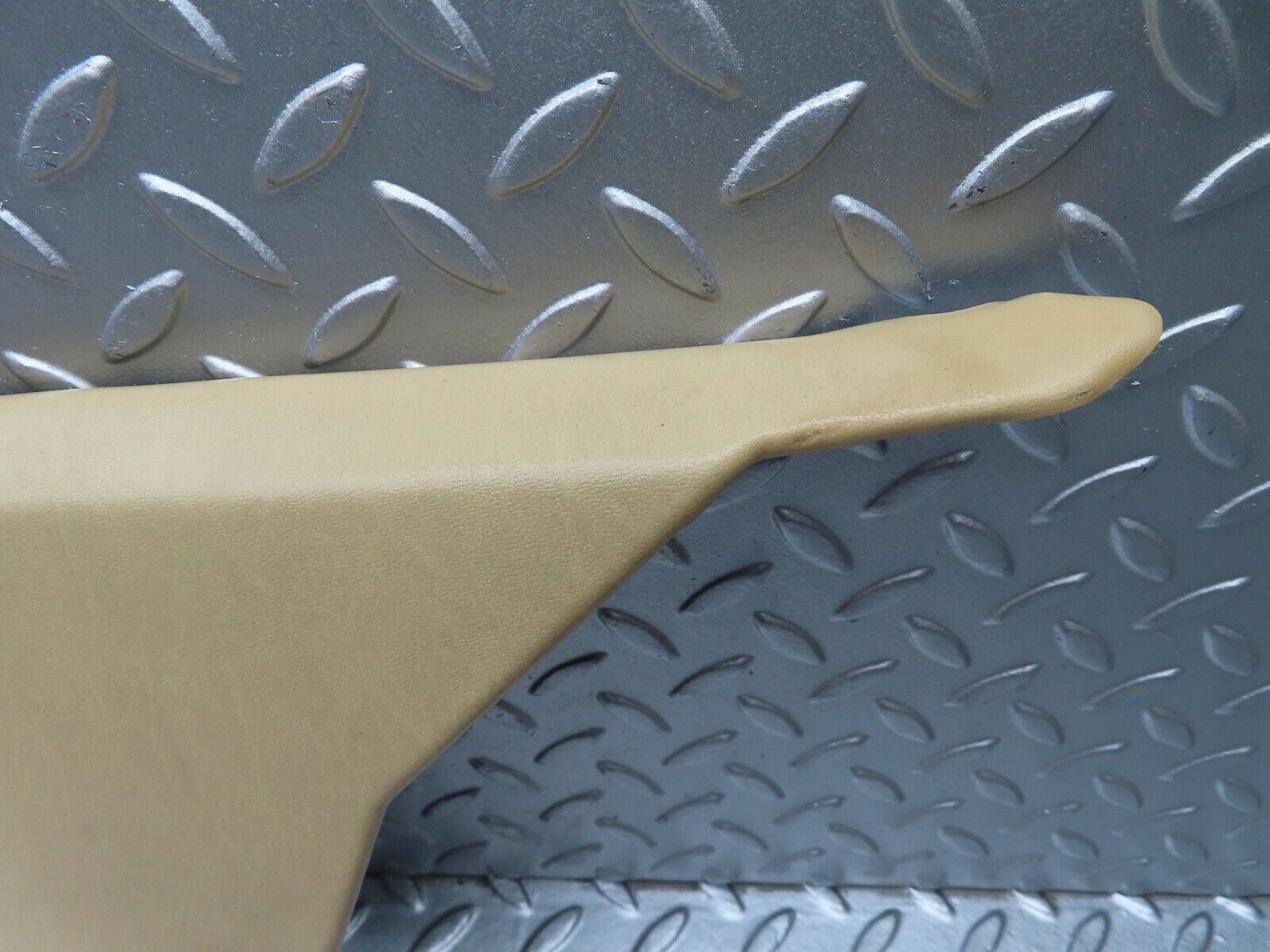 21048 Mercedes-Benz W123 230E C Pillar Cover Right Side Beige 1236900425