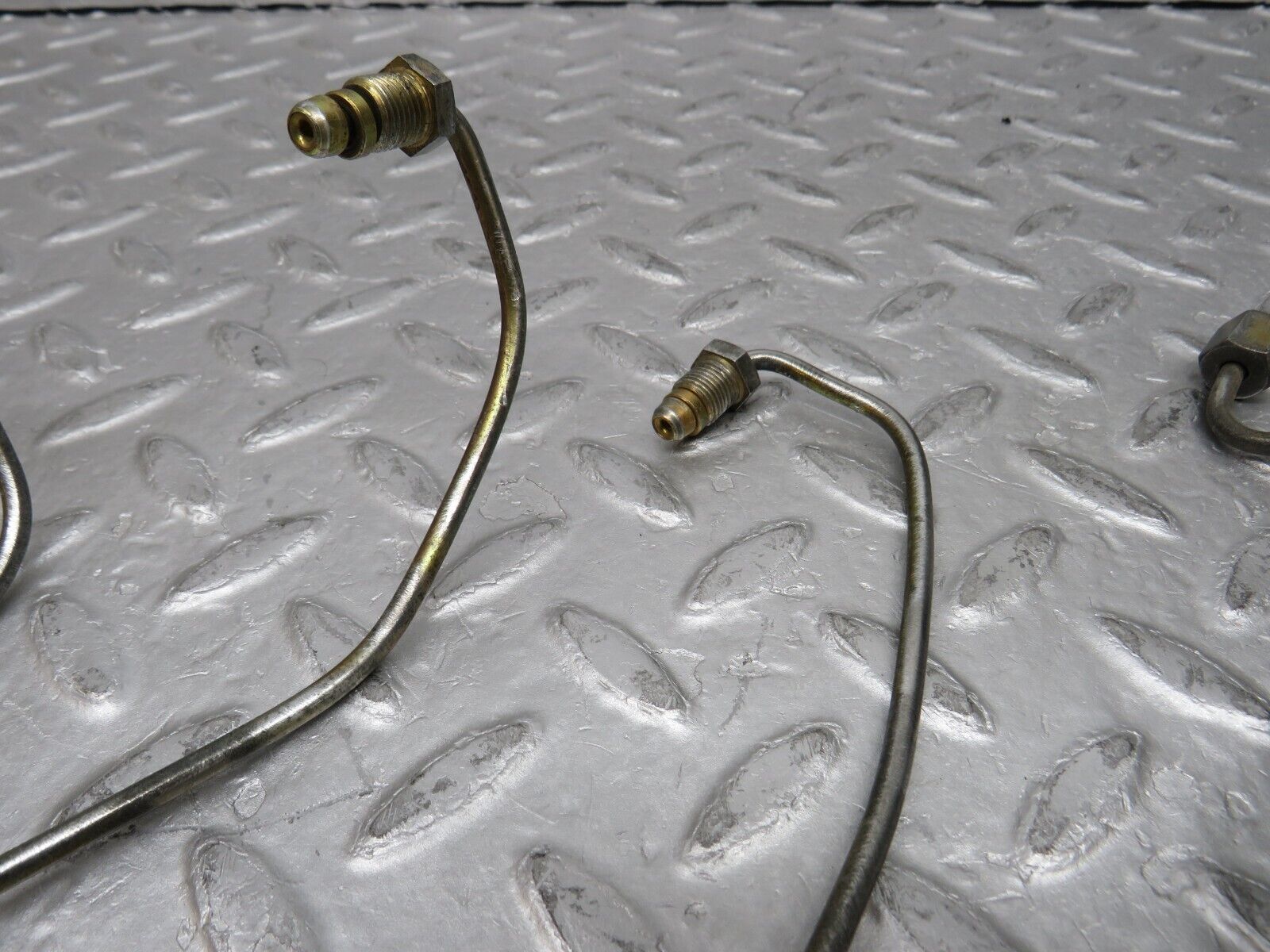 37119 Mercedes-Benz C126 420SEC Coupe Fuel Line Pipe Set