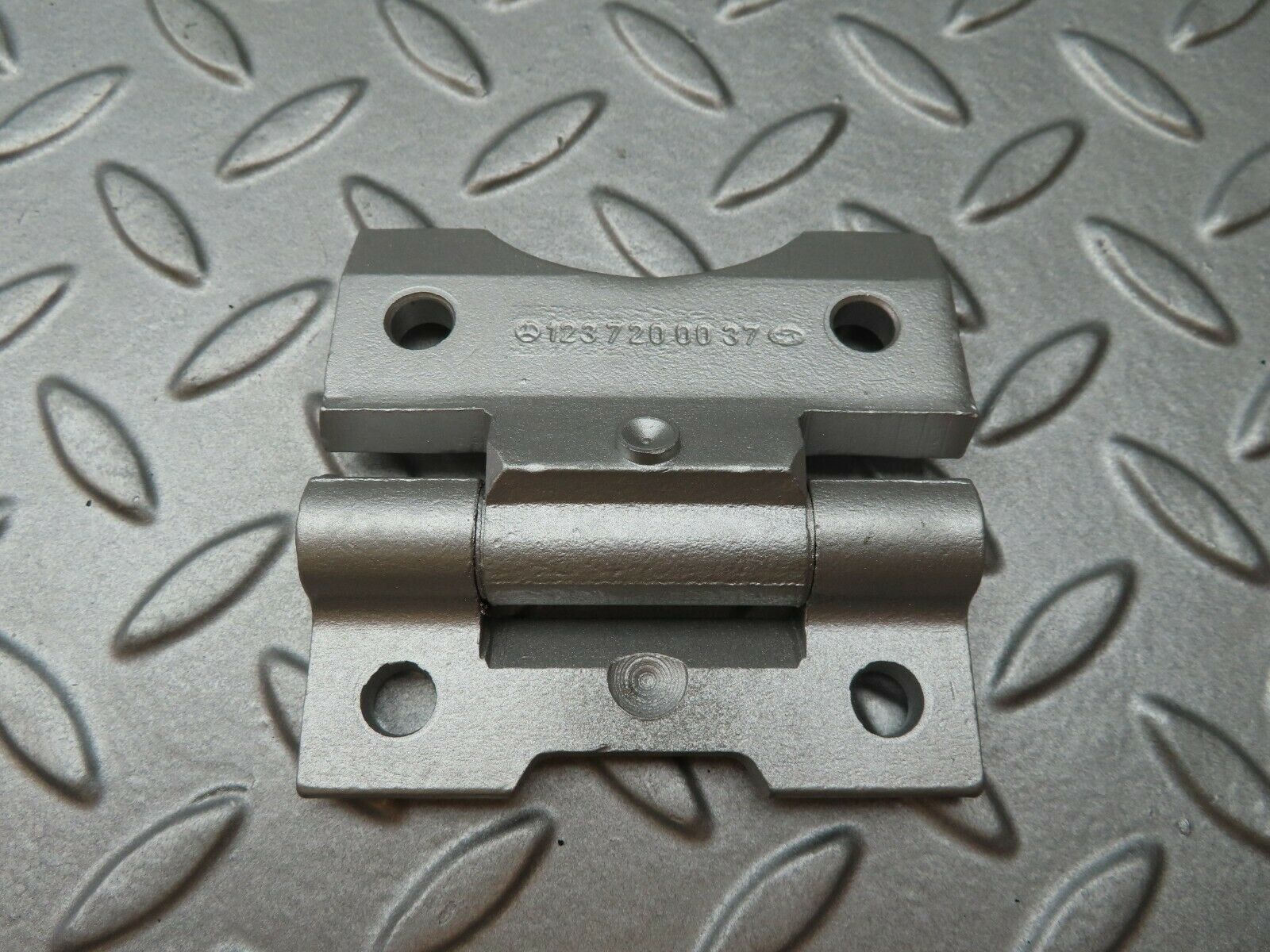 4496 Mercedes-Benz W123 230E Door Hinge 1237200037