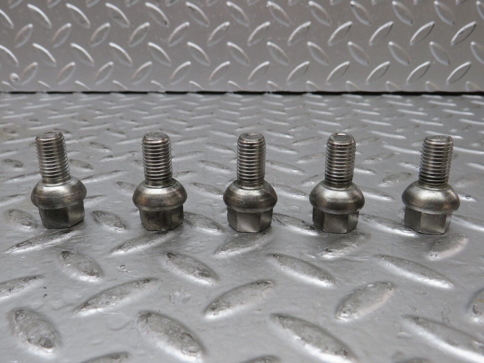 27430 Mercedes-Benz 5x Steel Wheel Lug Bolt M12x1.5