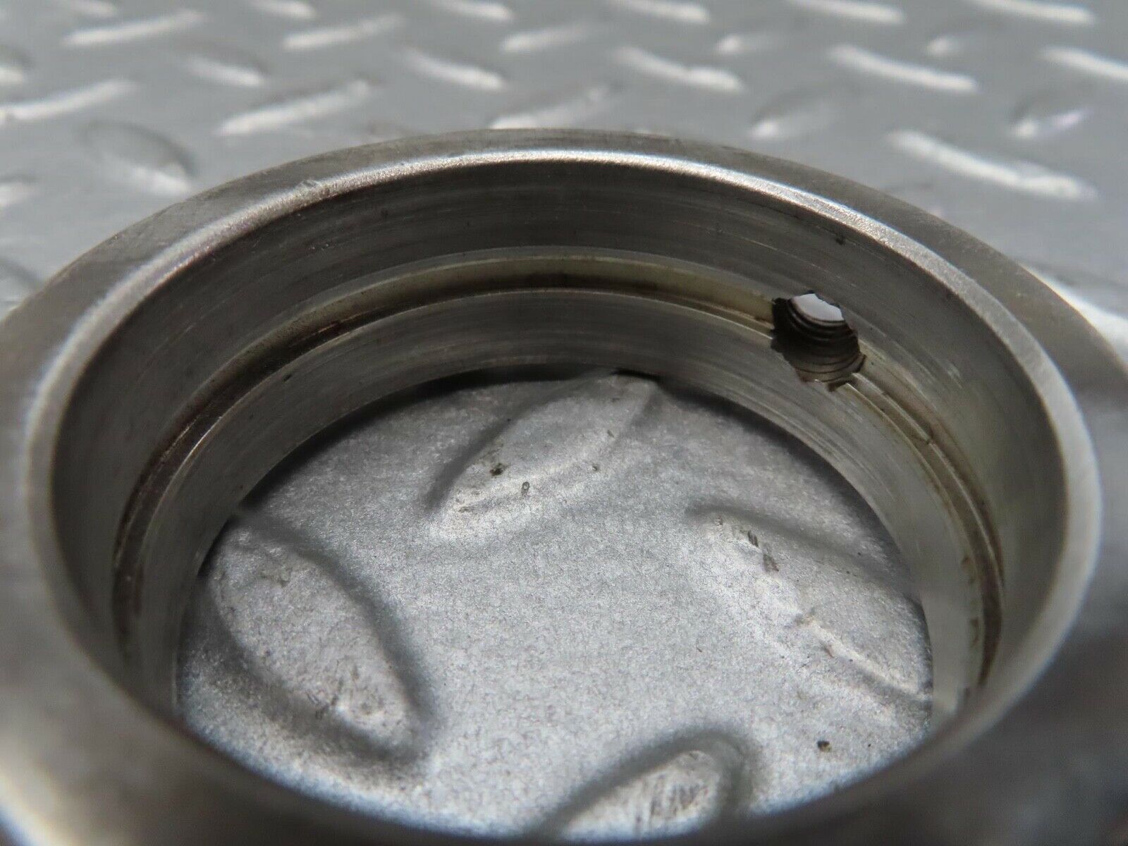 13358 Mercedes-Benz C107 350SLC Coupe Camshaft Tower Bearing