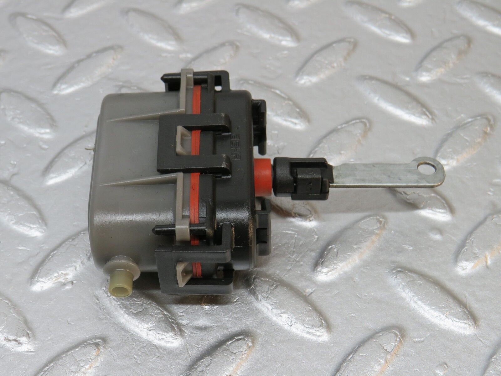 39737 Mercedes-Benz R129 320SL Coupe Heater Vacuum Actuator