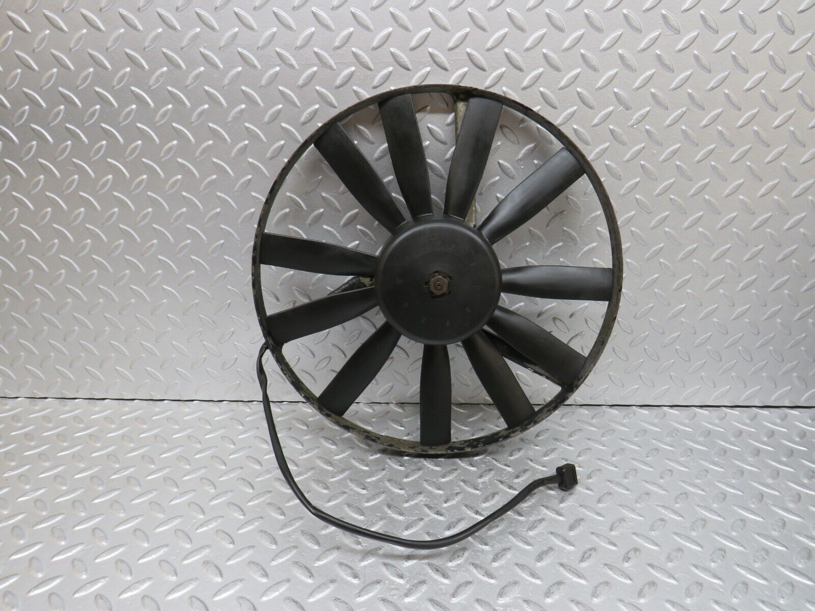37152 Mercedes-Benz C126 420SEC Coupe Radiator Cooling Fan