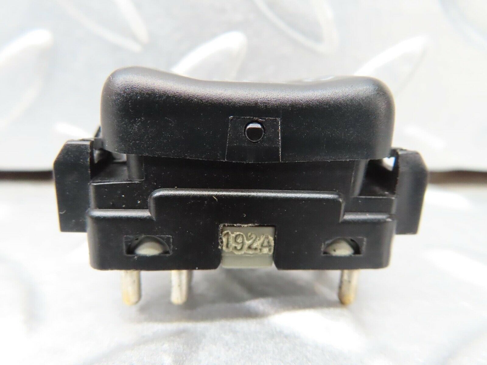16389 Mercedes-Benz W124 260E Rear Left Electric Window Switch 1248209310