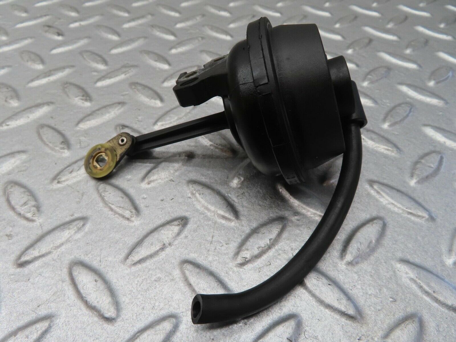 13400 Mercedes-Benz W220 S430 Vacuum Valve 1121410069