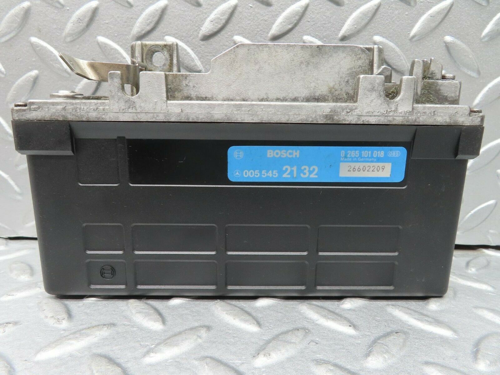 16355 Mercedes-Benz W124 260E ABS Control Unit Bosch 0055452132