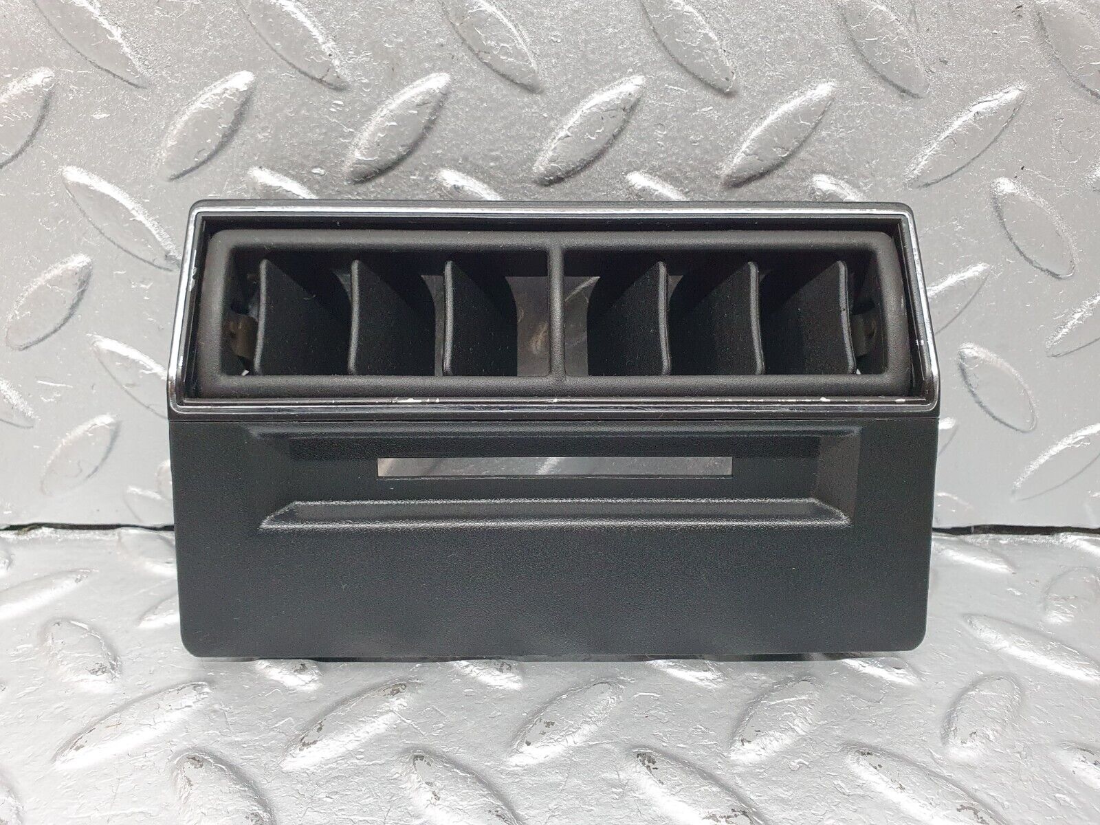 40984 Mercedes-Benz W126 300SE Centre Console Air Vent 1268300013