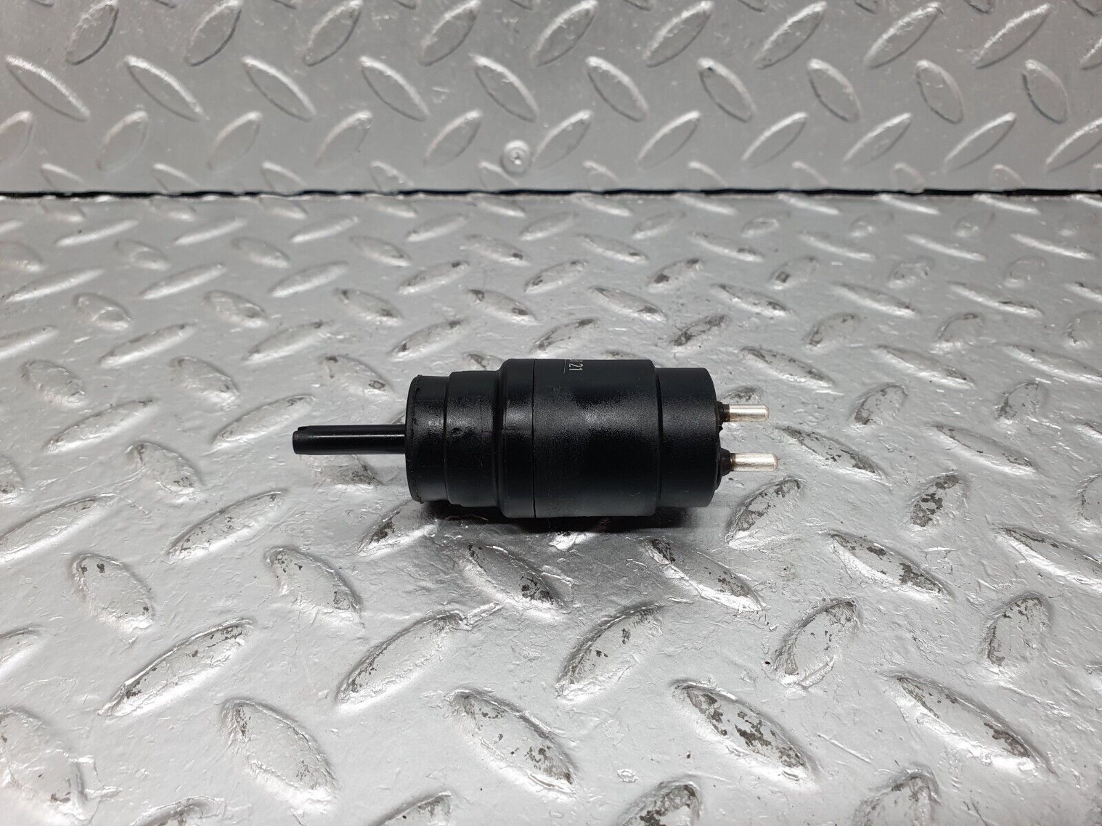 41097 Mercedes-Benz W126 300SE Windscreen Washer Pump 1248690121