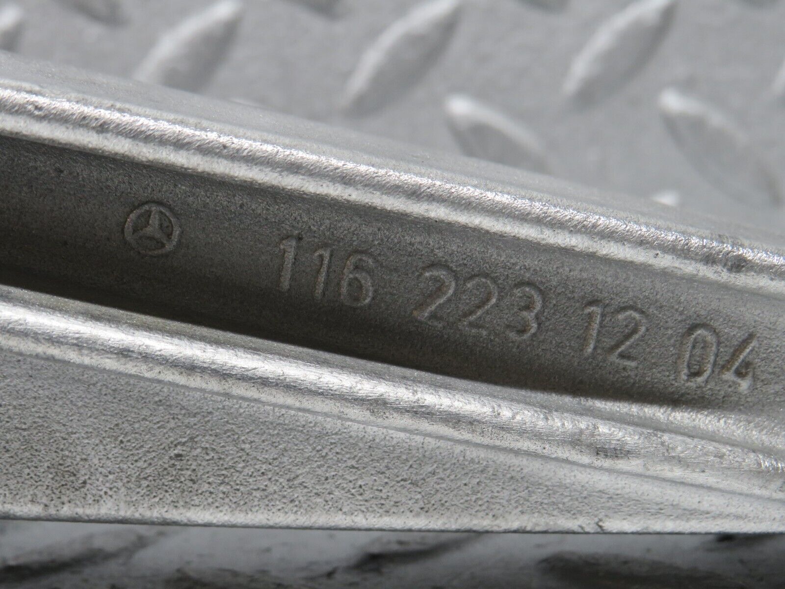 37615 Mercedes-Benz W109 300SEL Engine Mount Bracket Left Side 1162231204