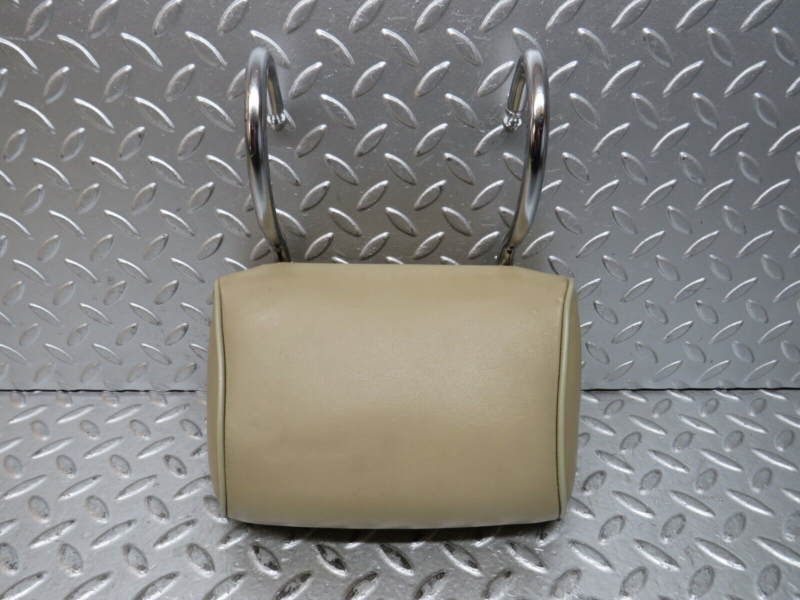 28937 Mercedes-Benz C124 320CE Coupe Rear Headrest Beige