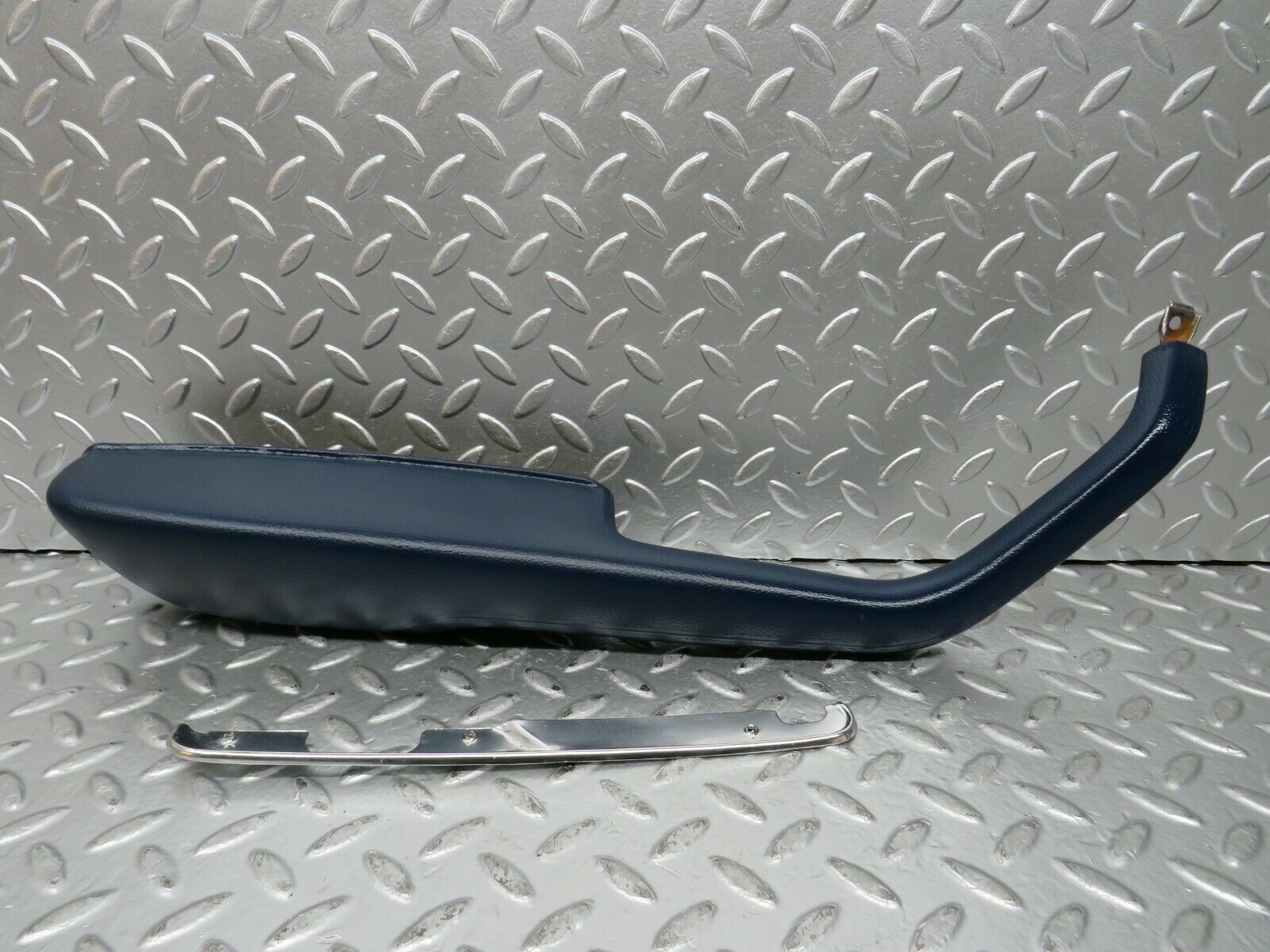 23185 Mercedes-Benz W116 350SE Front Left Interior Door Handle Blue