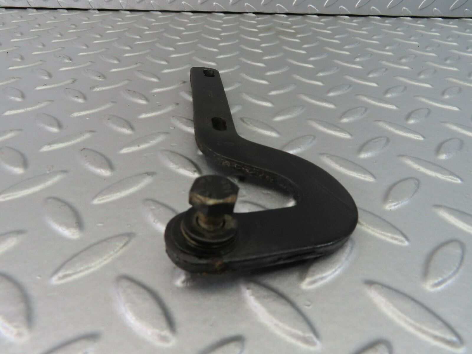 7248 Mercedes-Benz W116 450SE Bonnet Hinge Support Left