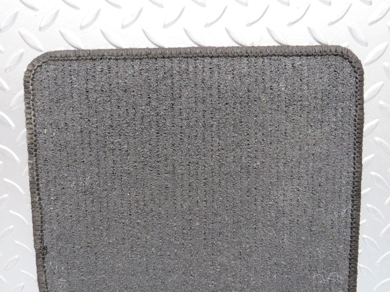 39047 Mercedes-Benz W201 190E 2.6L Rear Floor Mat 2x