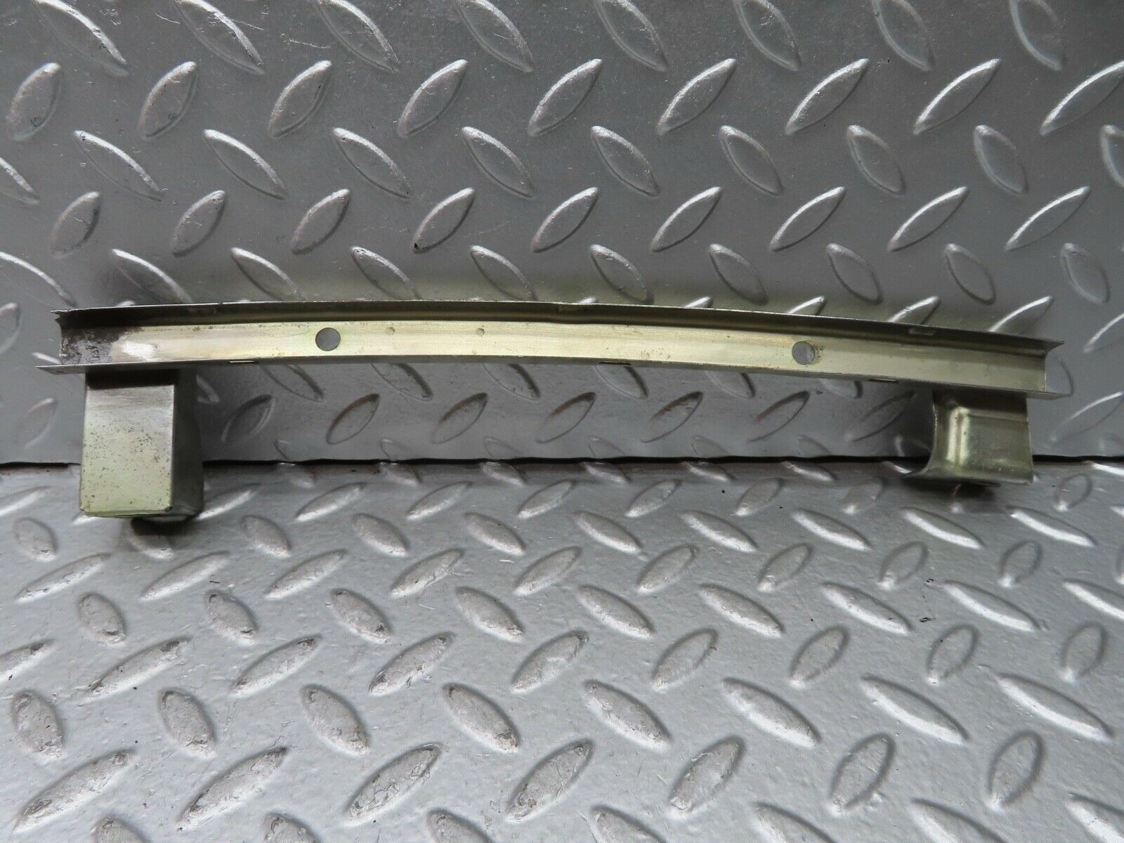 21482 Mercedes-Benz W126 300SE Rear Right Window Channel