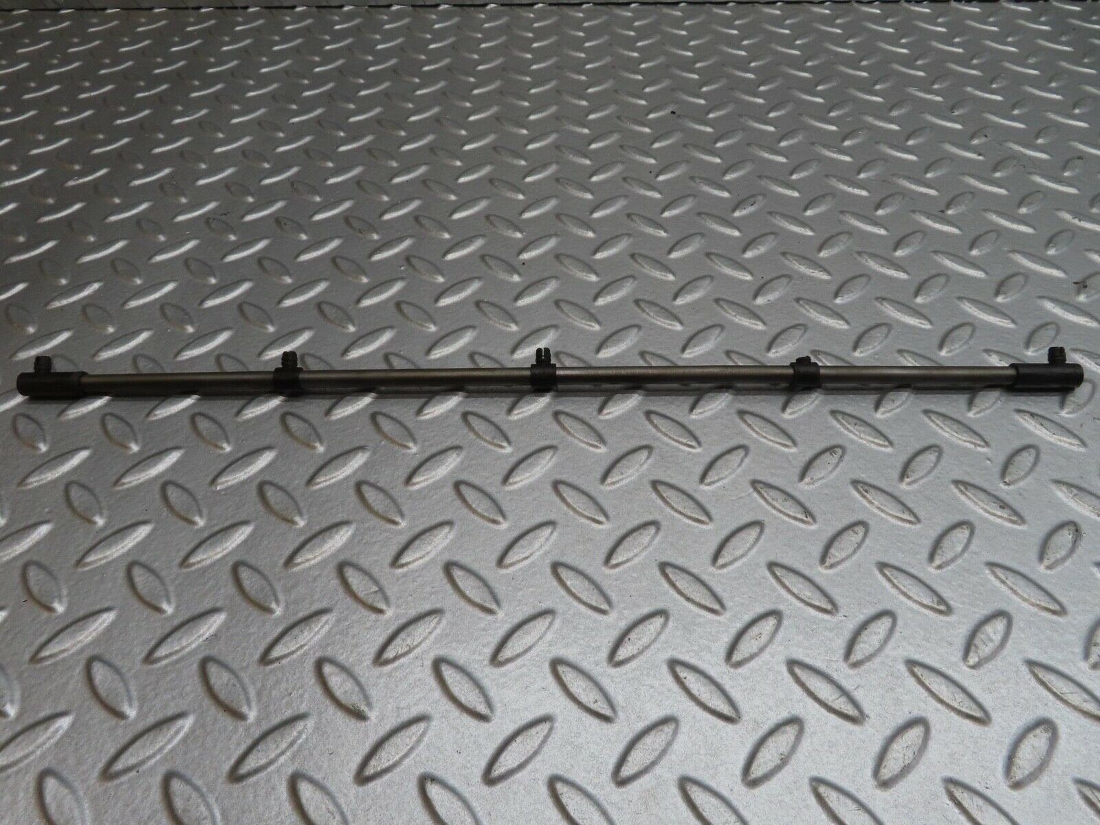 13360 Mercedes-Benz C107 350SLC Coupe Camshaft Oil Tube