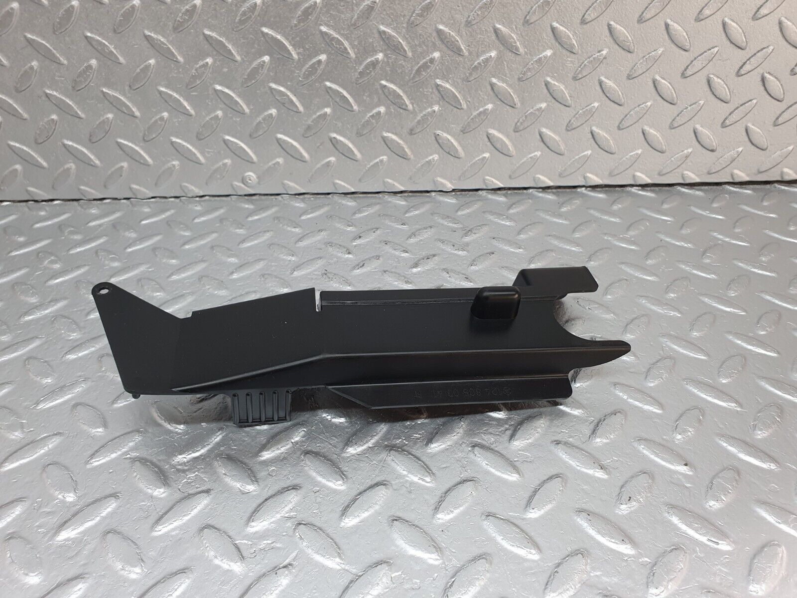 41556 Mercedes-Benz W124 200E Trunk Lock Vacuum Actuator Cover 1248050341