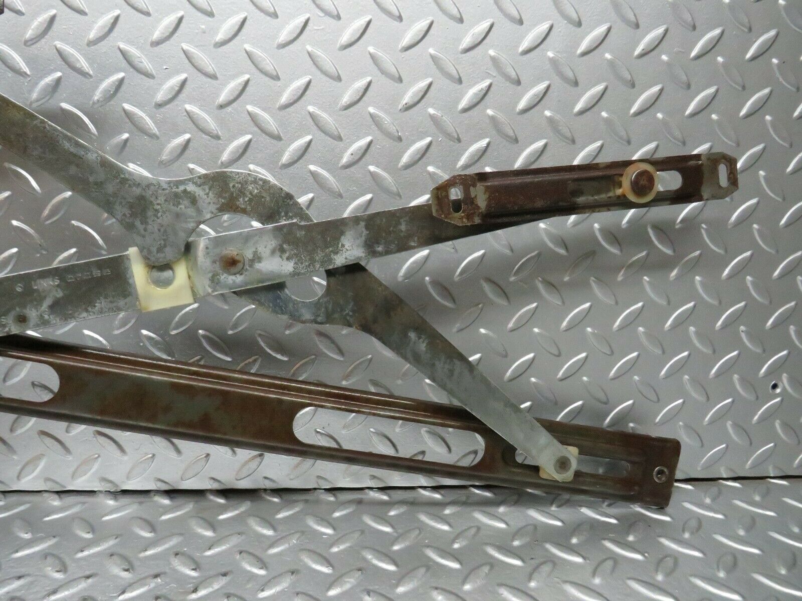 23756 Mercedes-Benz C107 450SLC Coupe Front Left Manual Window Regulator