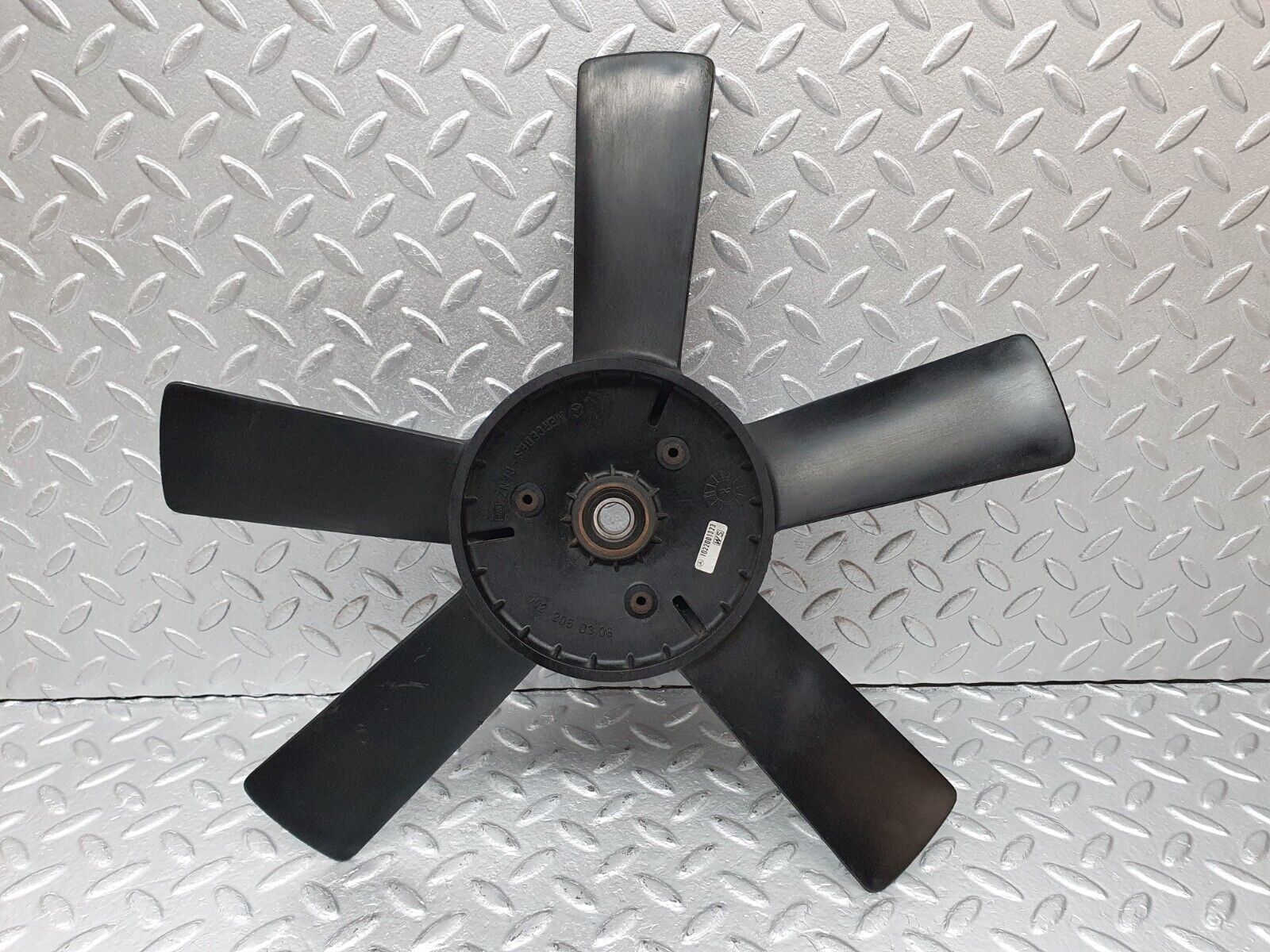 41413 Mercedes-Benz W124 200E Engine Cooling Fan 1022050306 1022001323