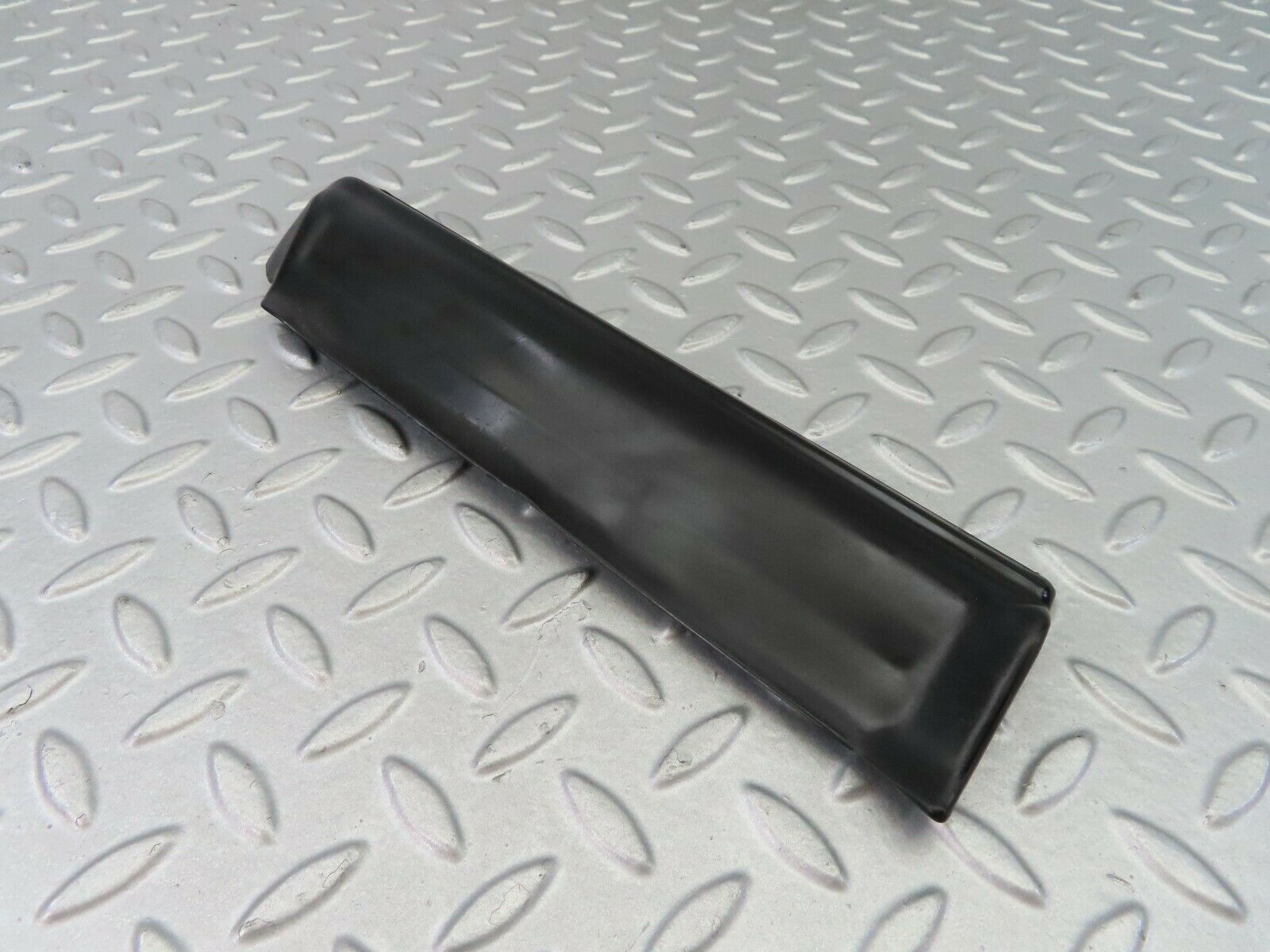 7505 Mercedes-Benz S123 230TE Wagon Front Left Fender Wing Lower Trim