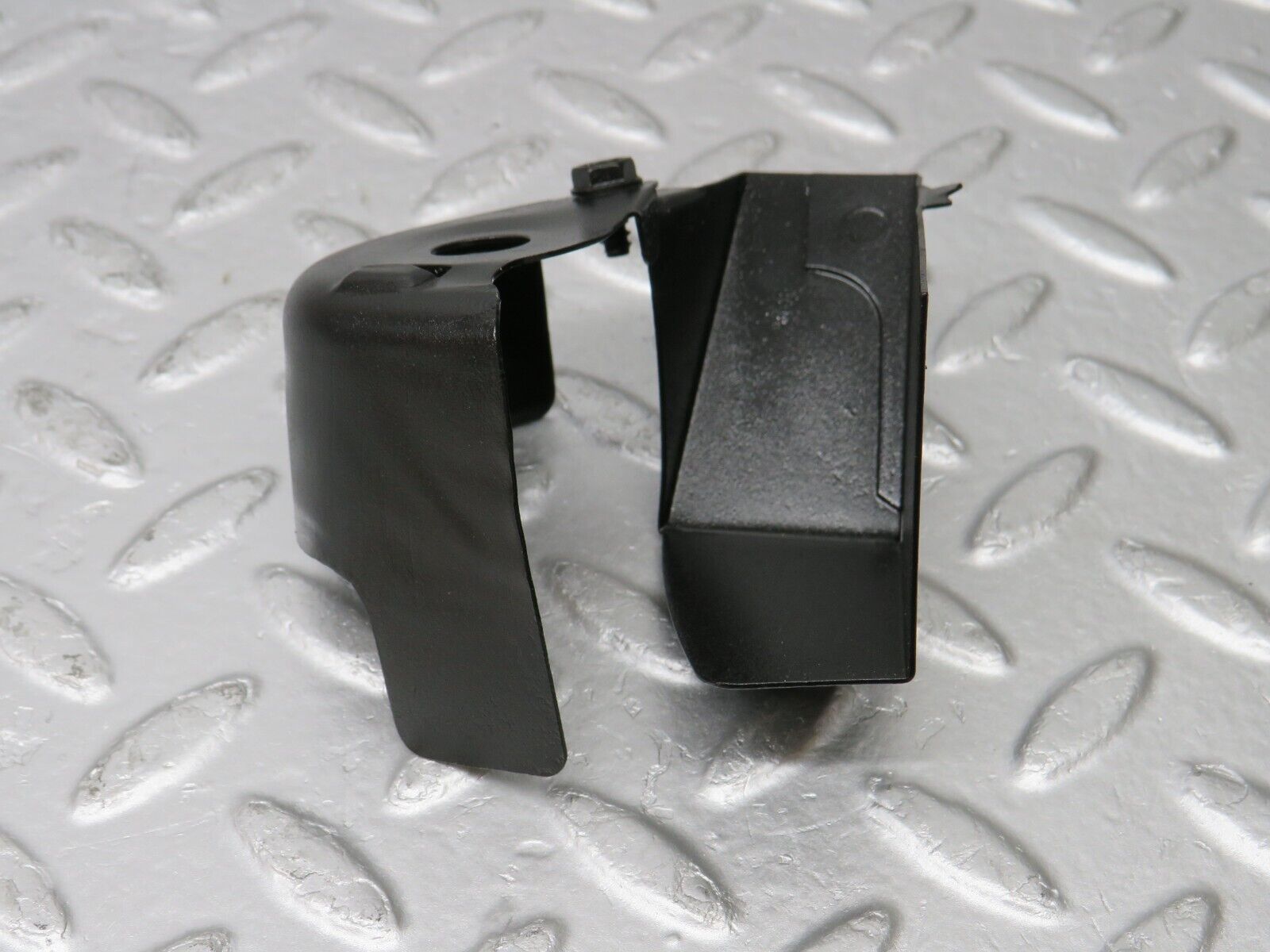 38150 Mercedes-Benz A124 320E Cabriolet Steering Box Ball Joint Cover