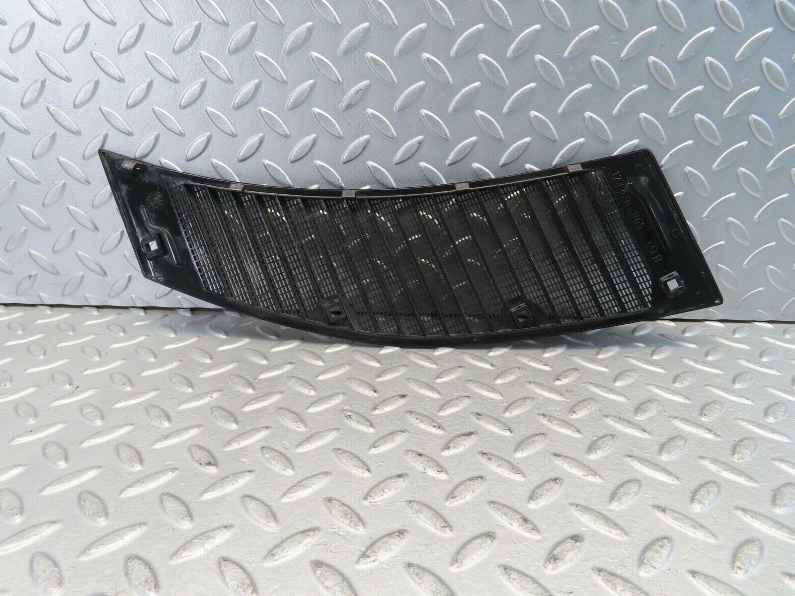 11341 Mercedes-Benz C123 230CE Coupe Air Intake Grill Left Side 1238362965