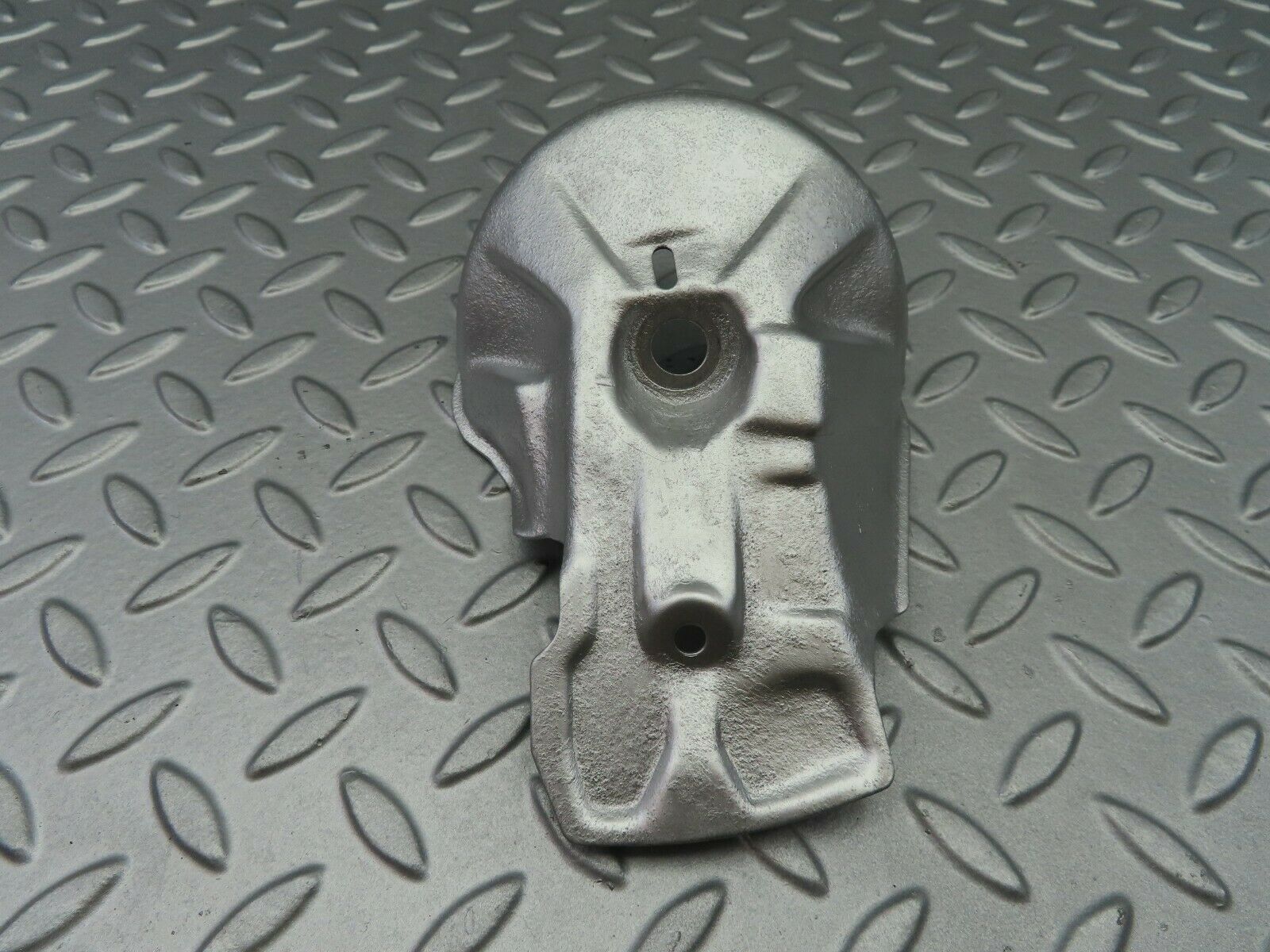 6798 Mercedes-Benz S124 E220 Wagon Engine Mount Bracket Heat Shield Cover