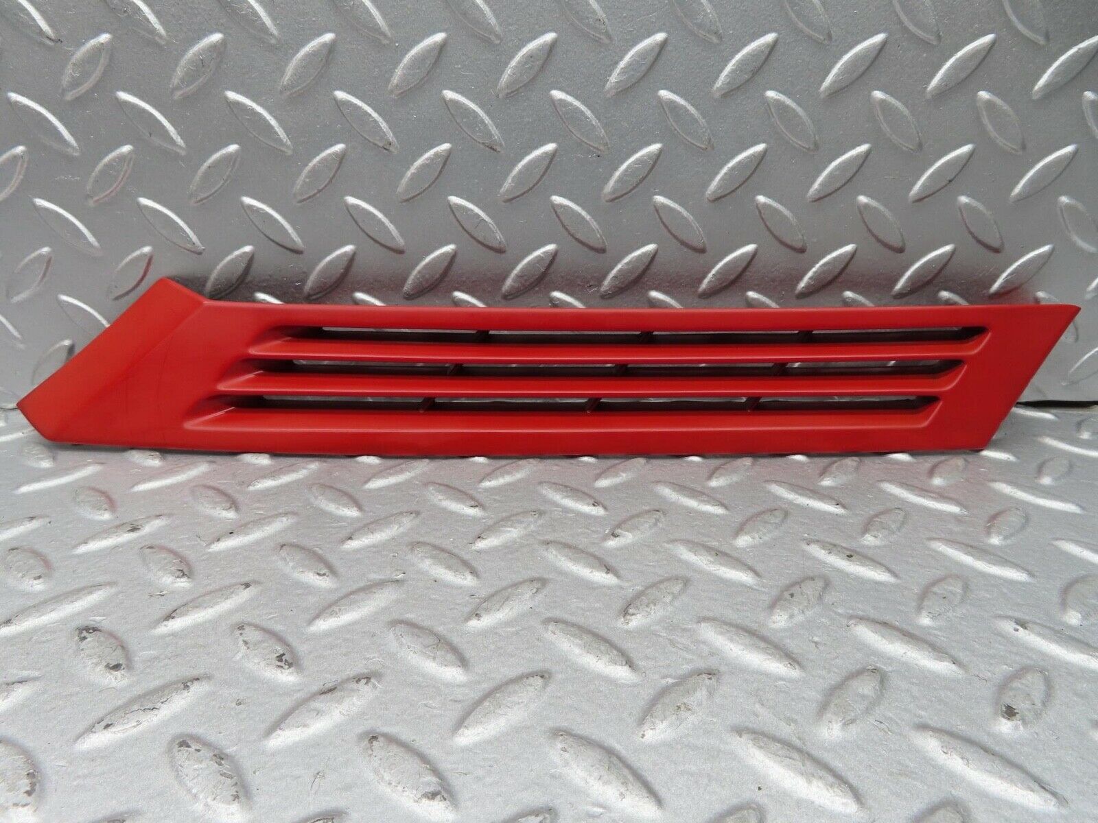 14596 Mercedes-Benz W201 190E C Pillar Exterior Cover Right Side 2016980289