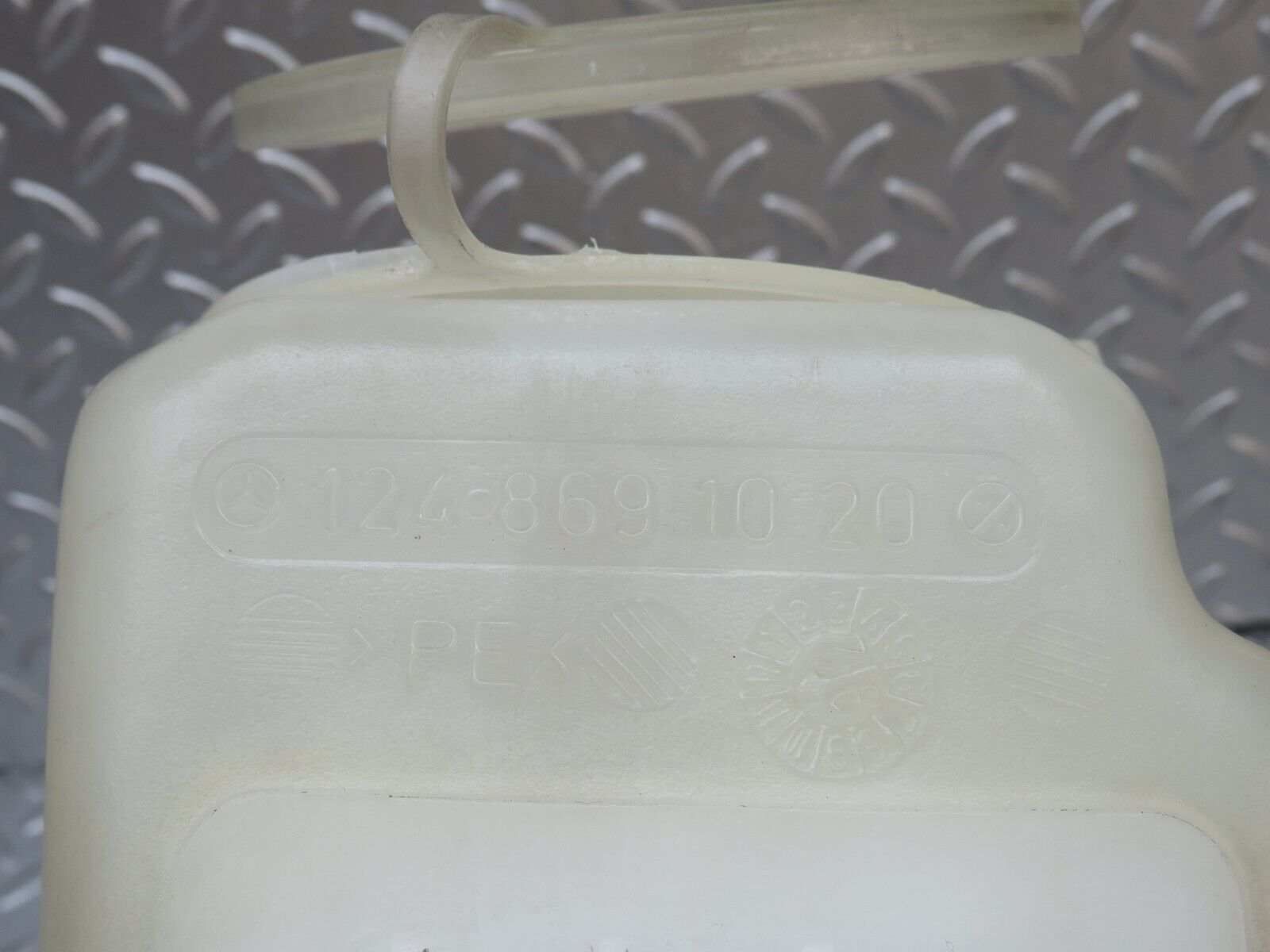 26443 Mercedes-Benz C124 220CE Windscreen Washer Fluid Reservoir 1248691020